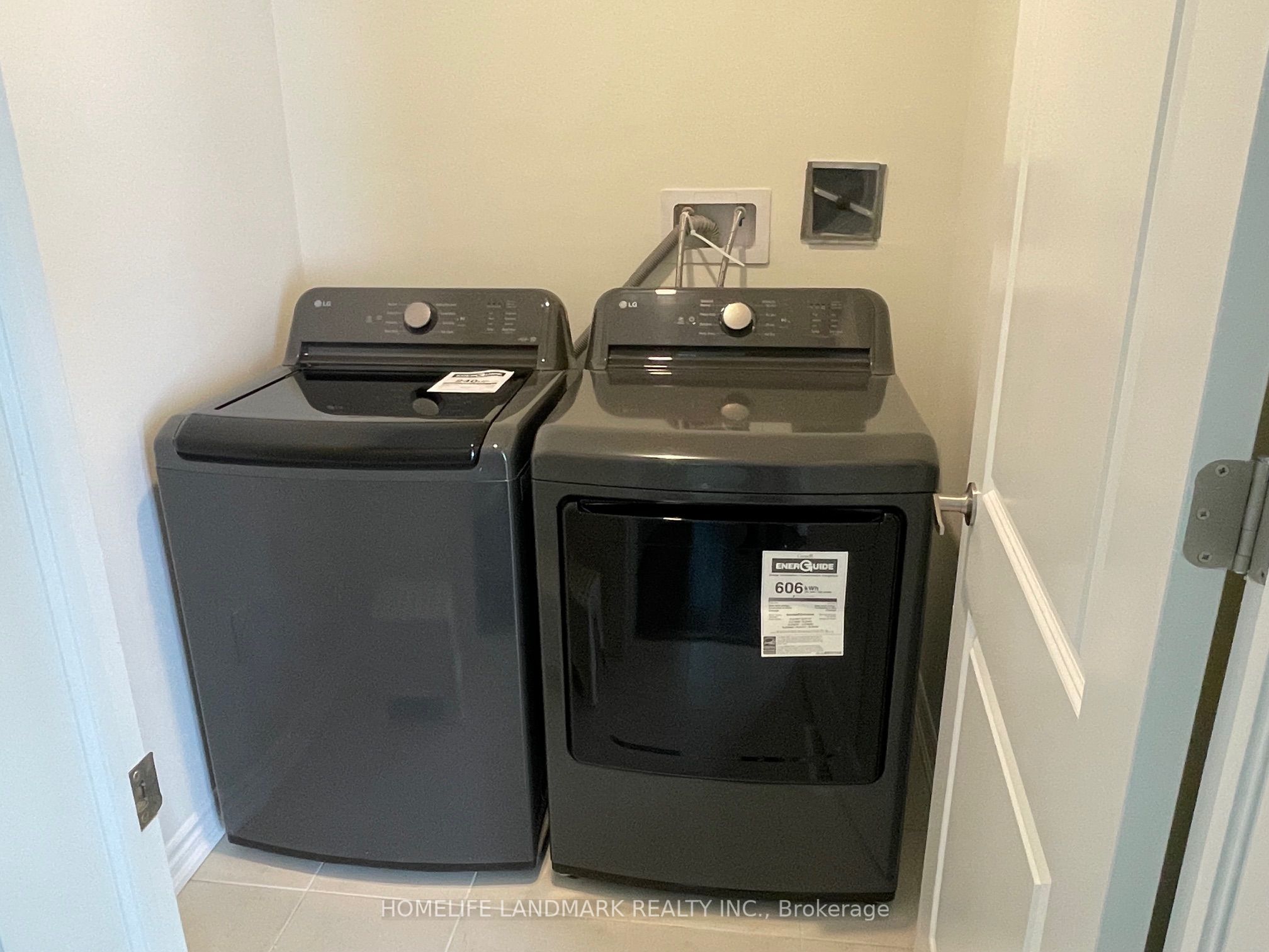 MLS #N12396396 image #11