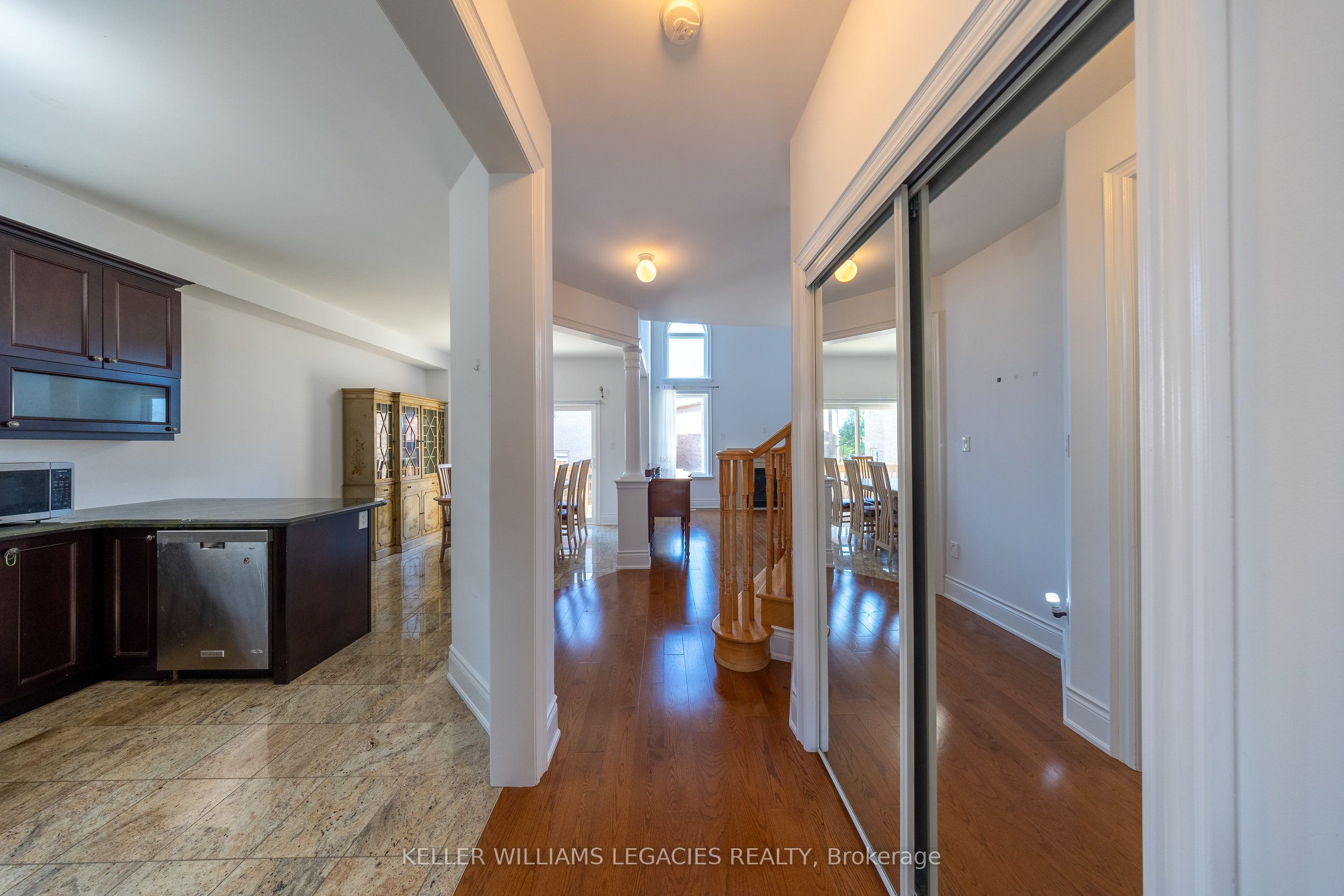 MLS #N12396607 image #5