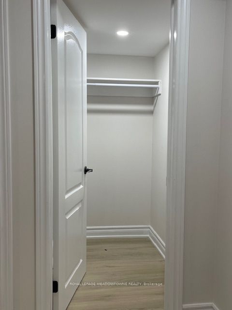 MLS #N12398321 image #5