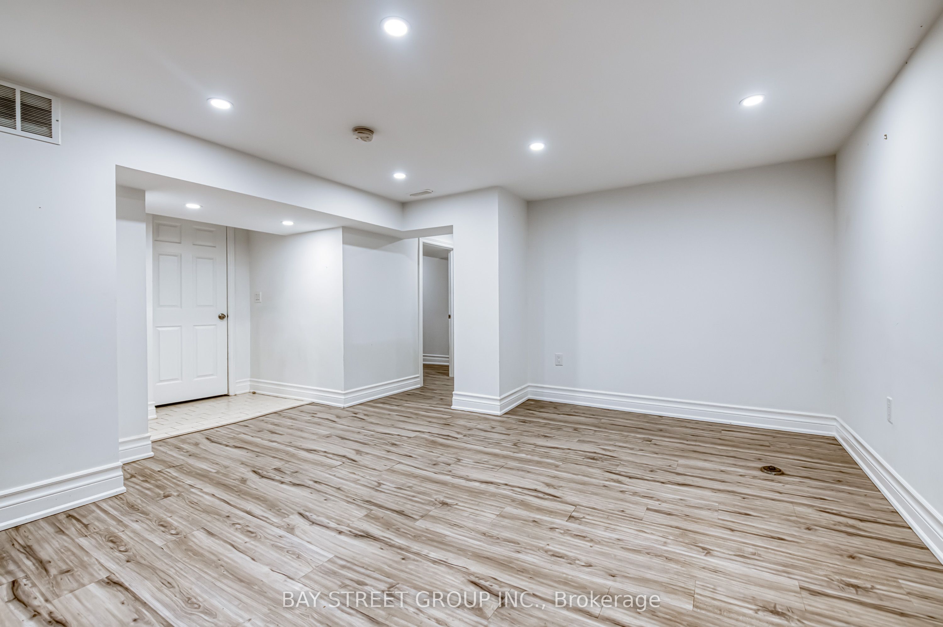 MLS #N12399216 image #12