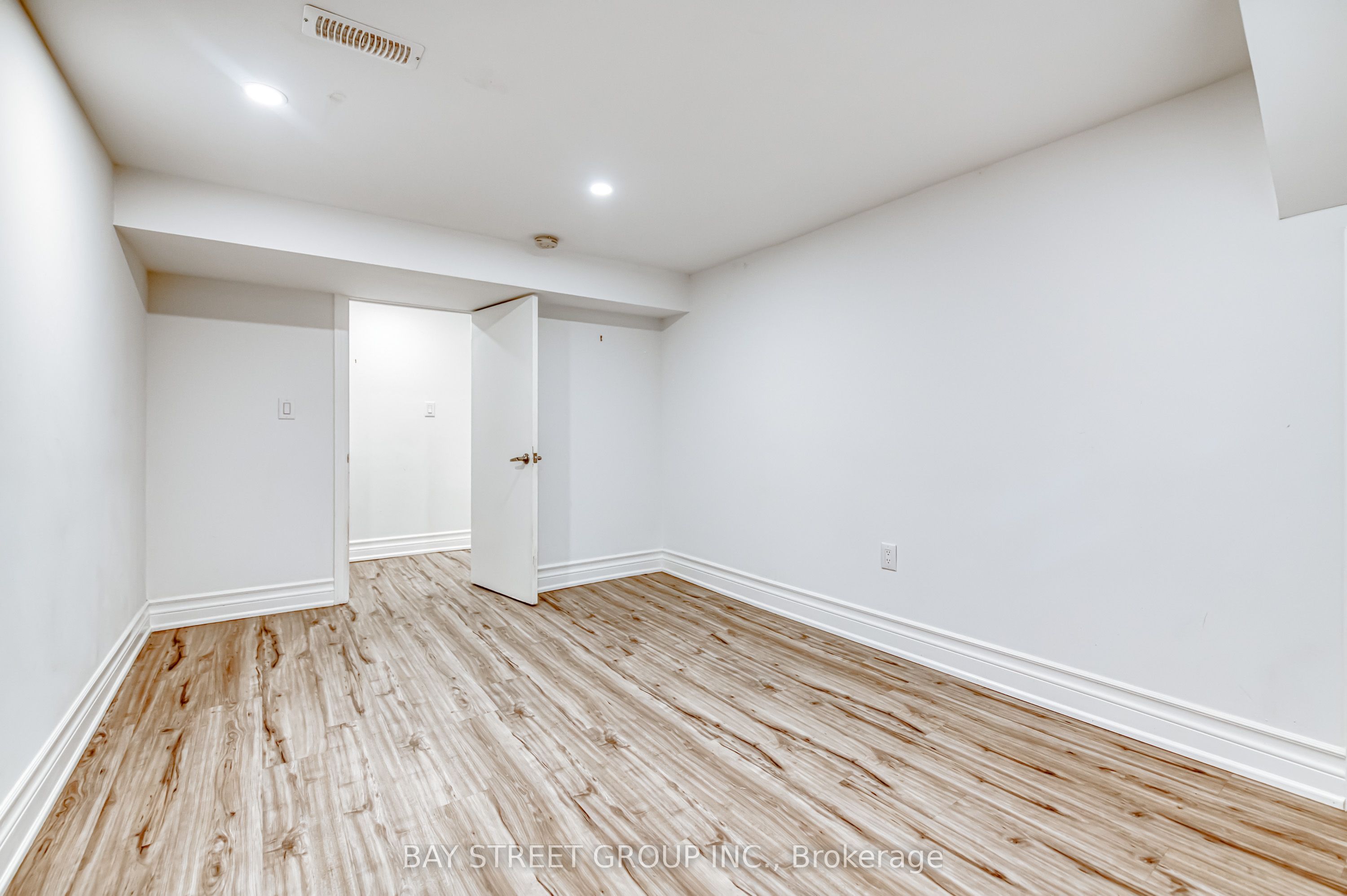 MLS #N12399216 image #15