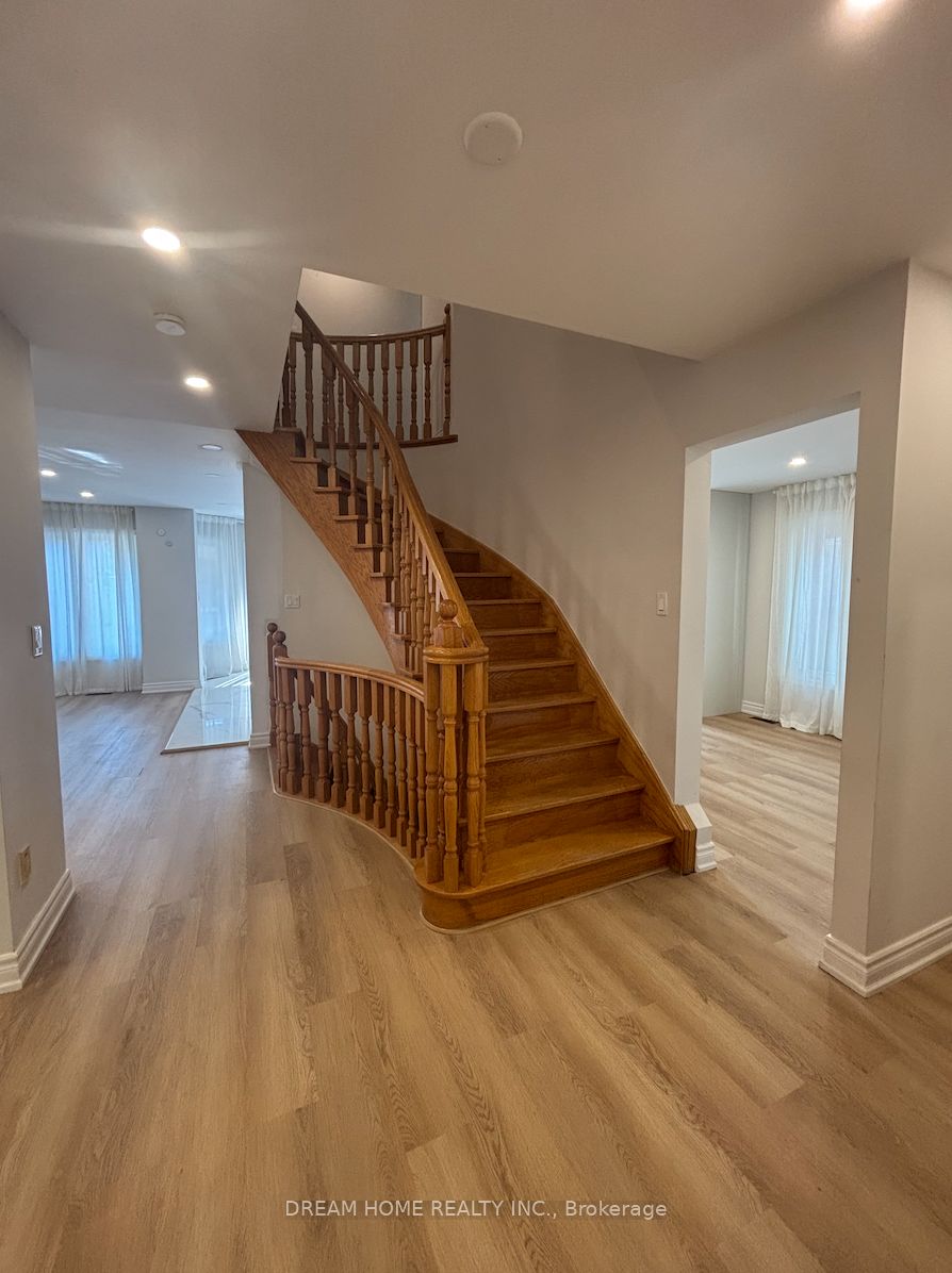 MLS #N12400653 image #6