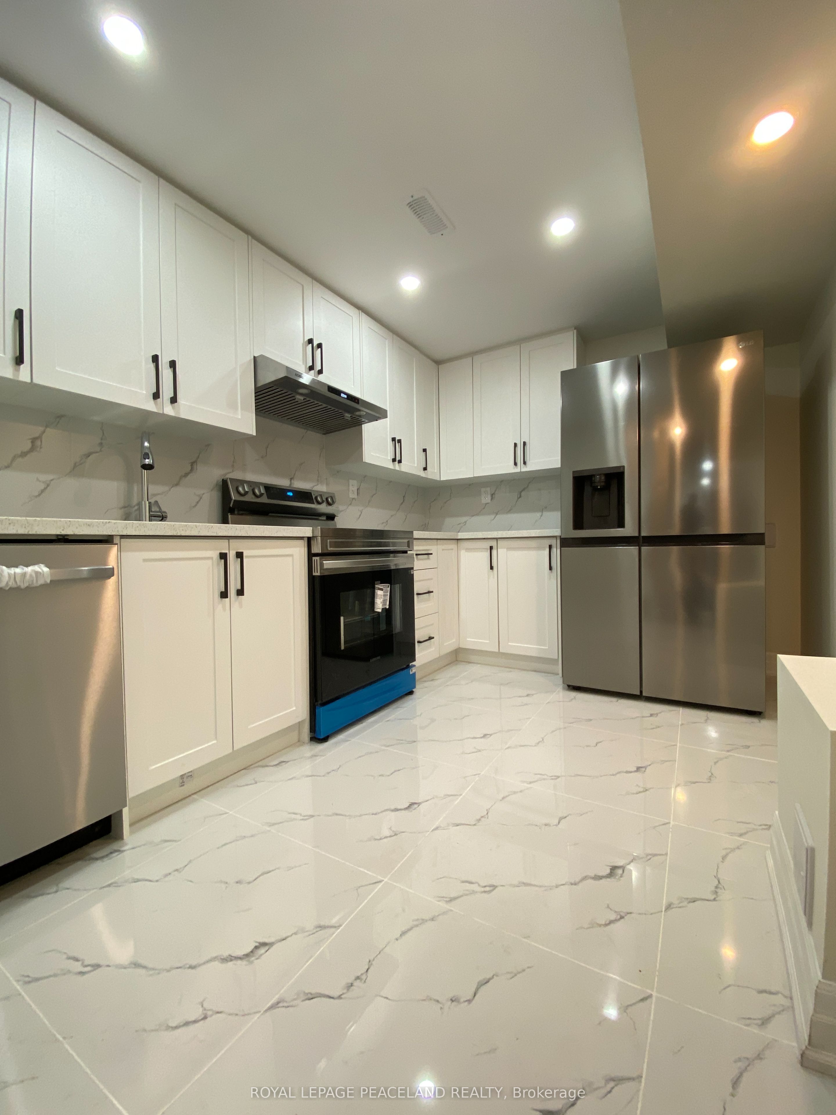 MLS #N12401774 image #10