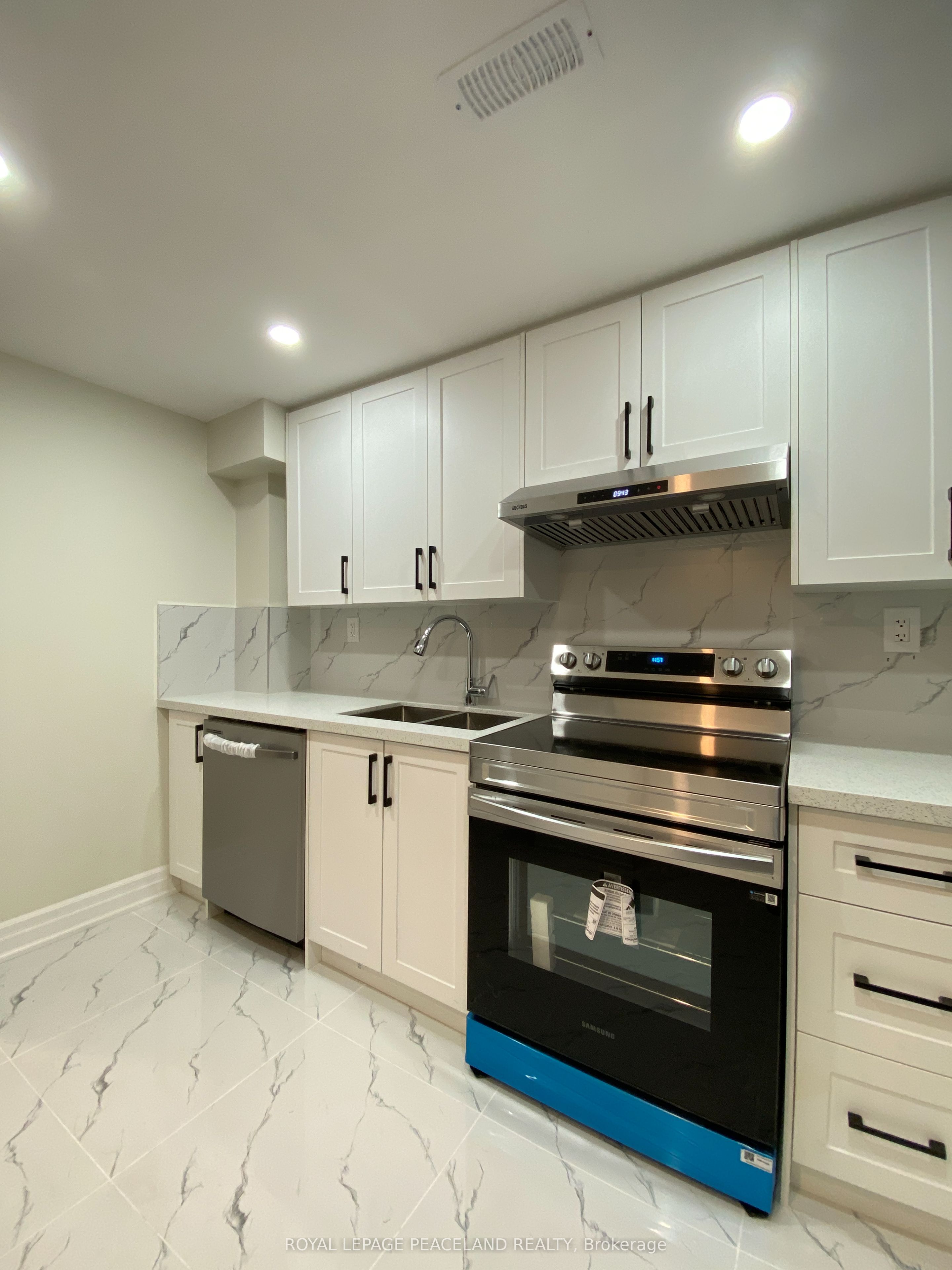 MLS #N12401774 image #9