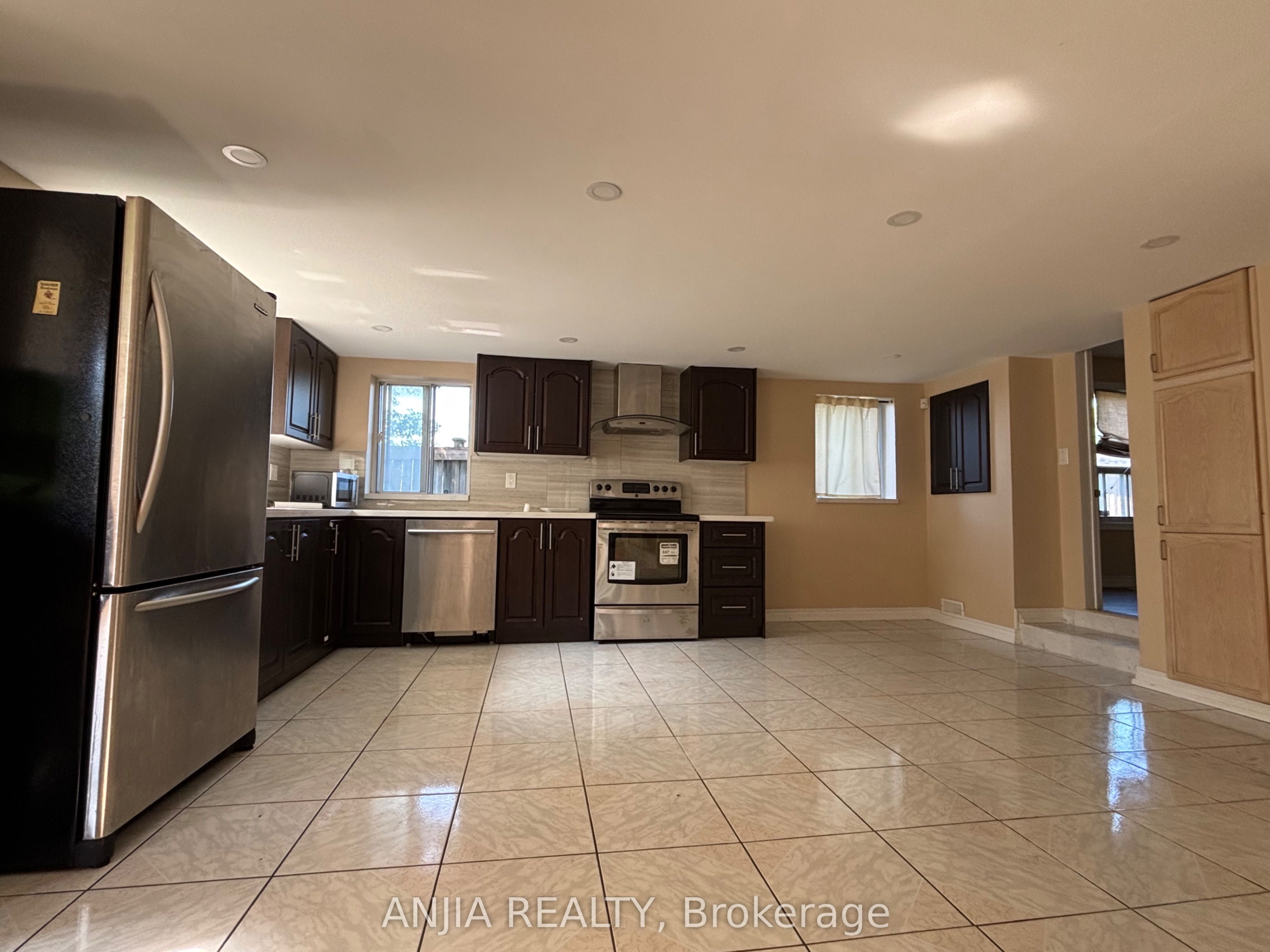 MLS #N12402401 image #3