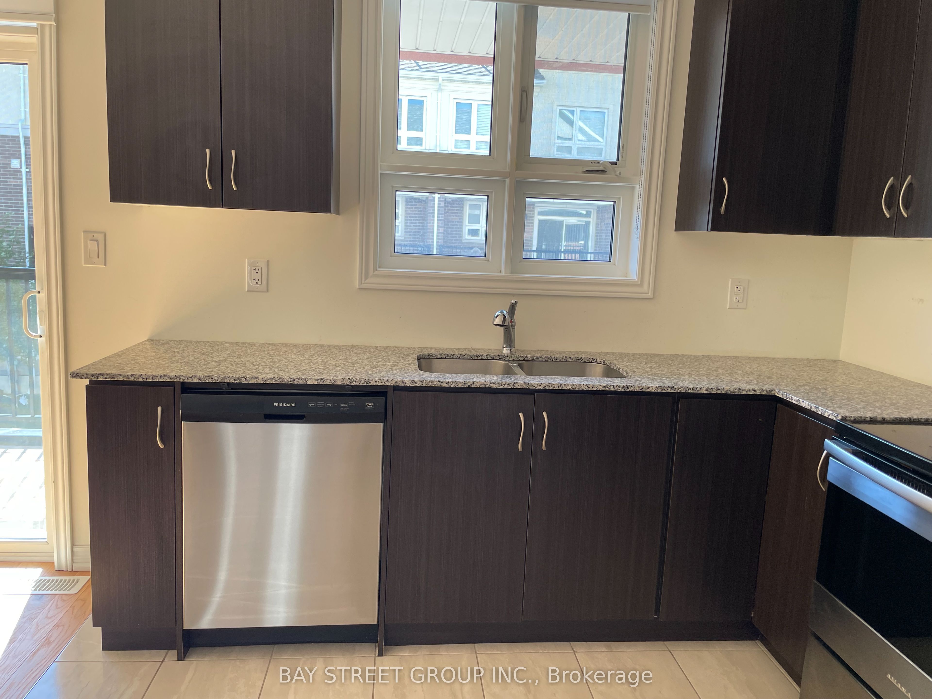 MLS #N12402436 image #6