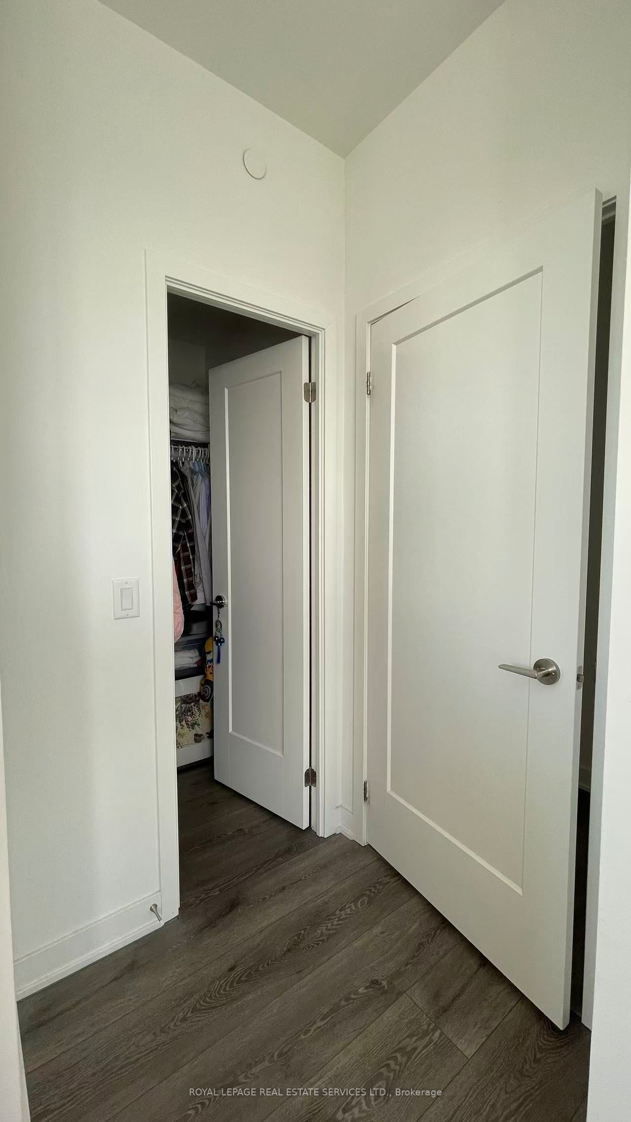 MLS #N12403147 image #10