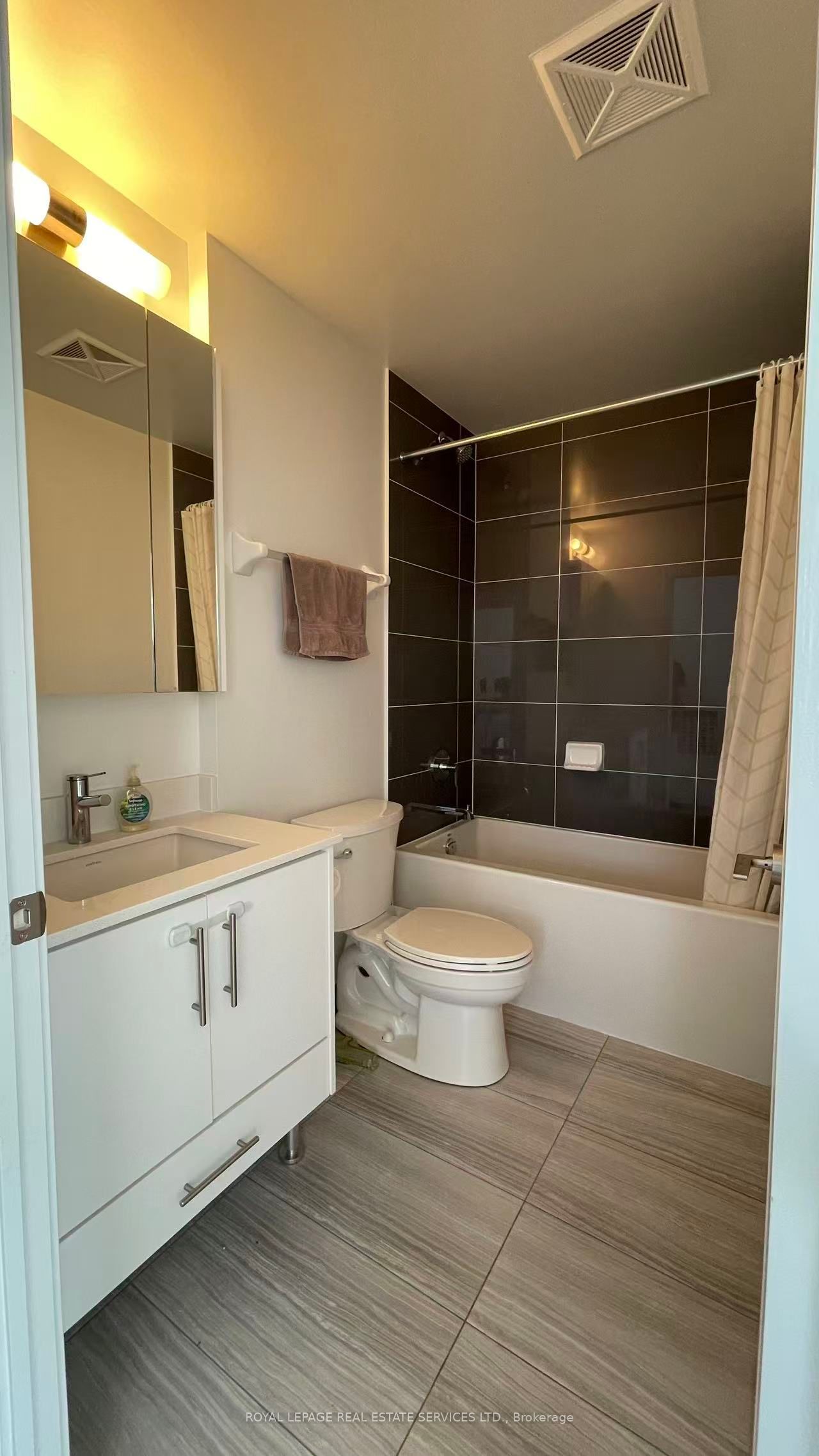 MLS #N12403147 image #15