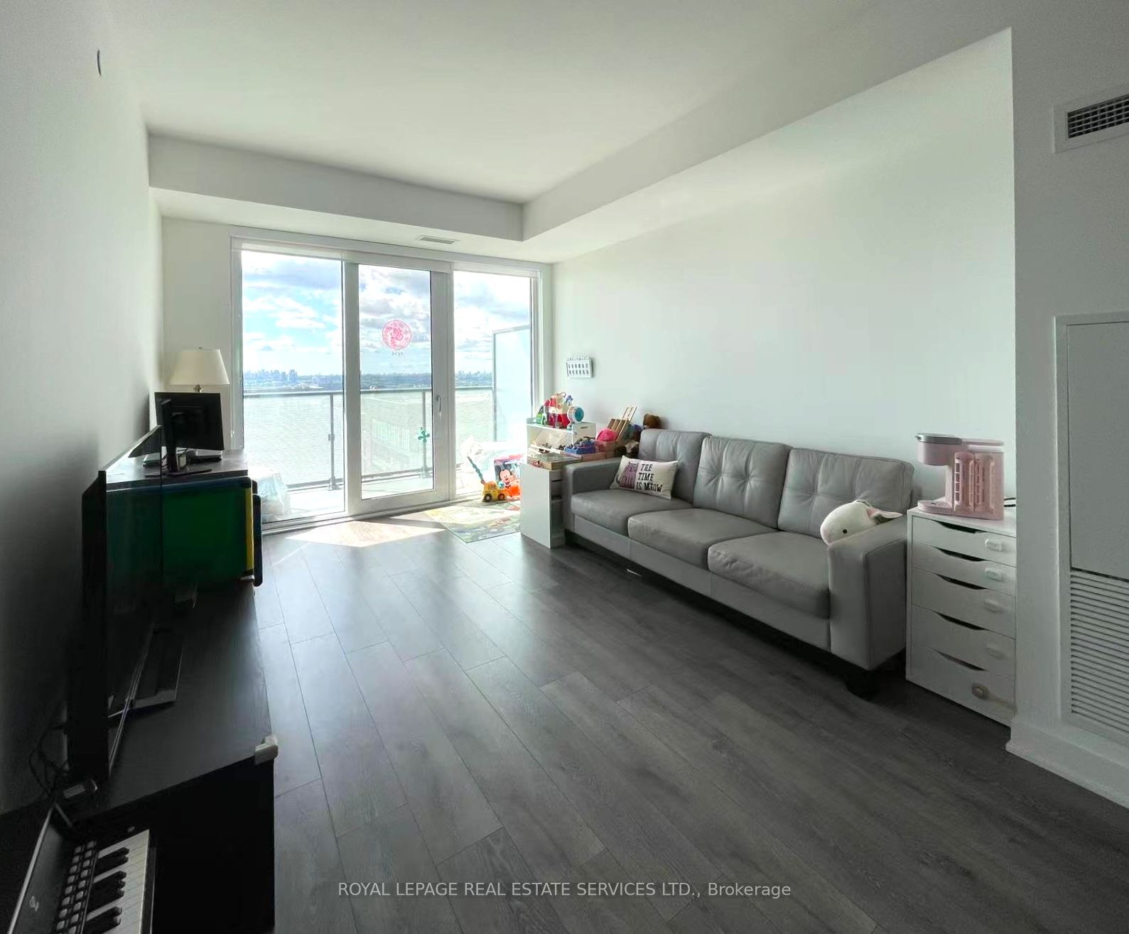 MLS #N12403147 image #4