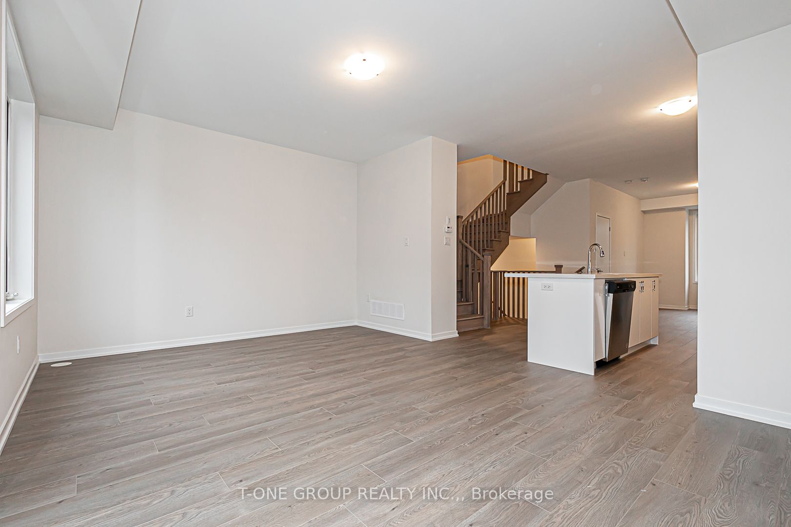 MLS #N12405464 image #10