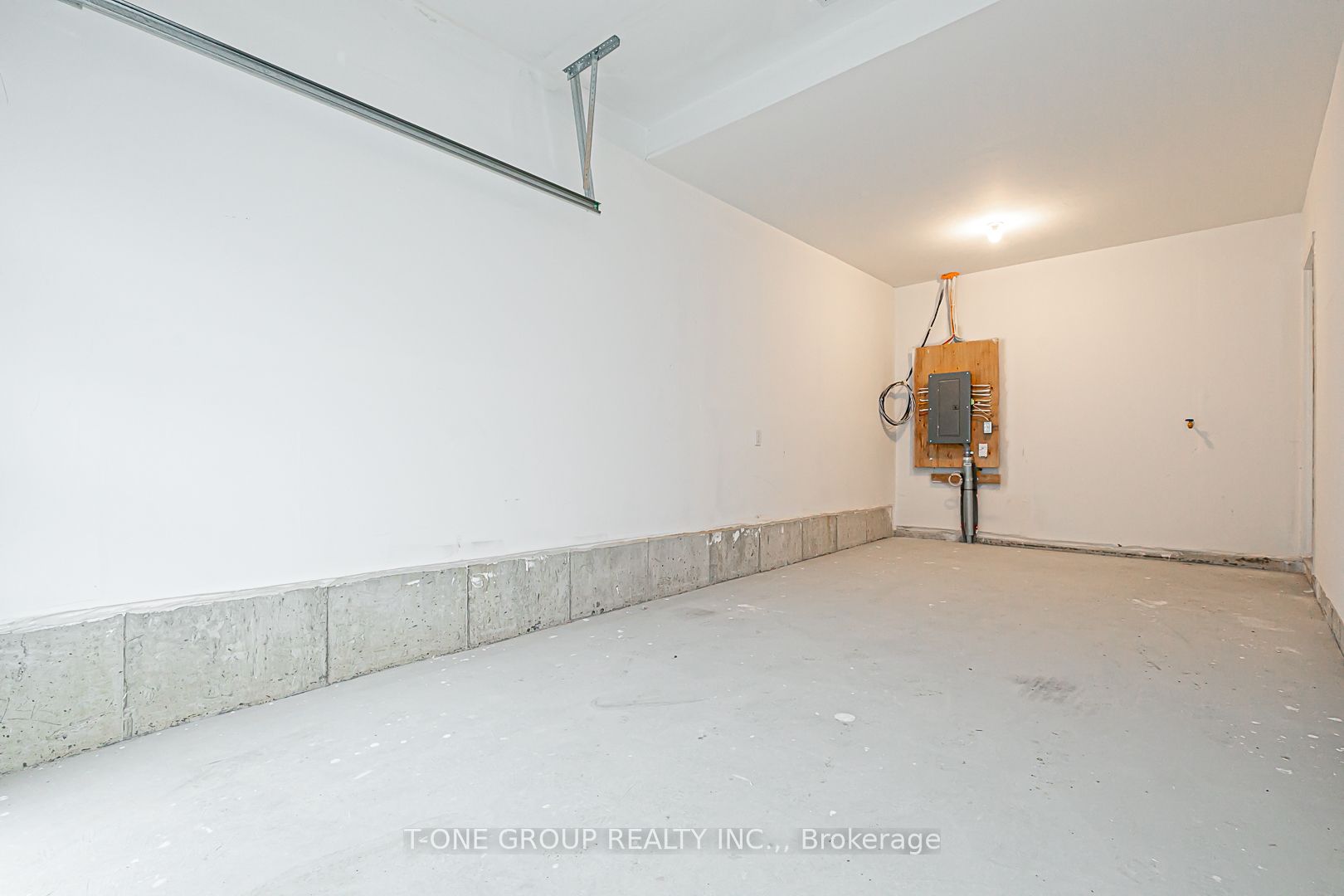 MLS #N12405464 image #42