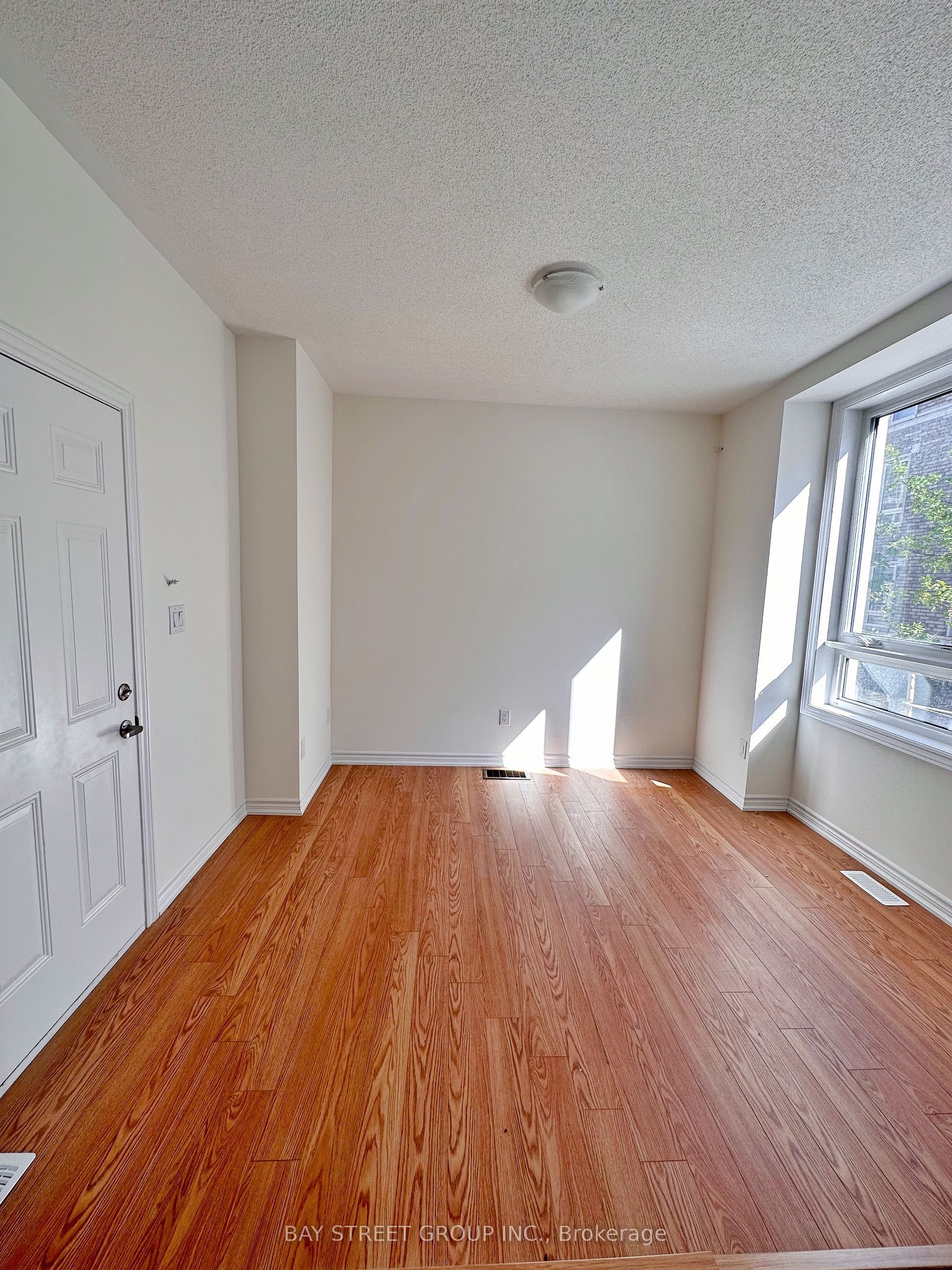 MLS #N12405532 image #2