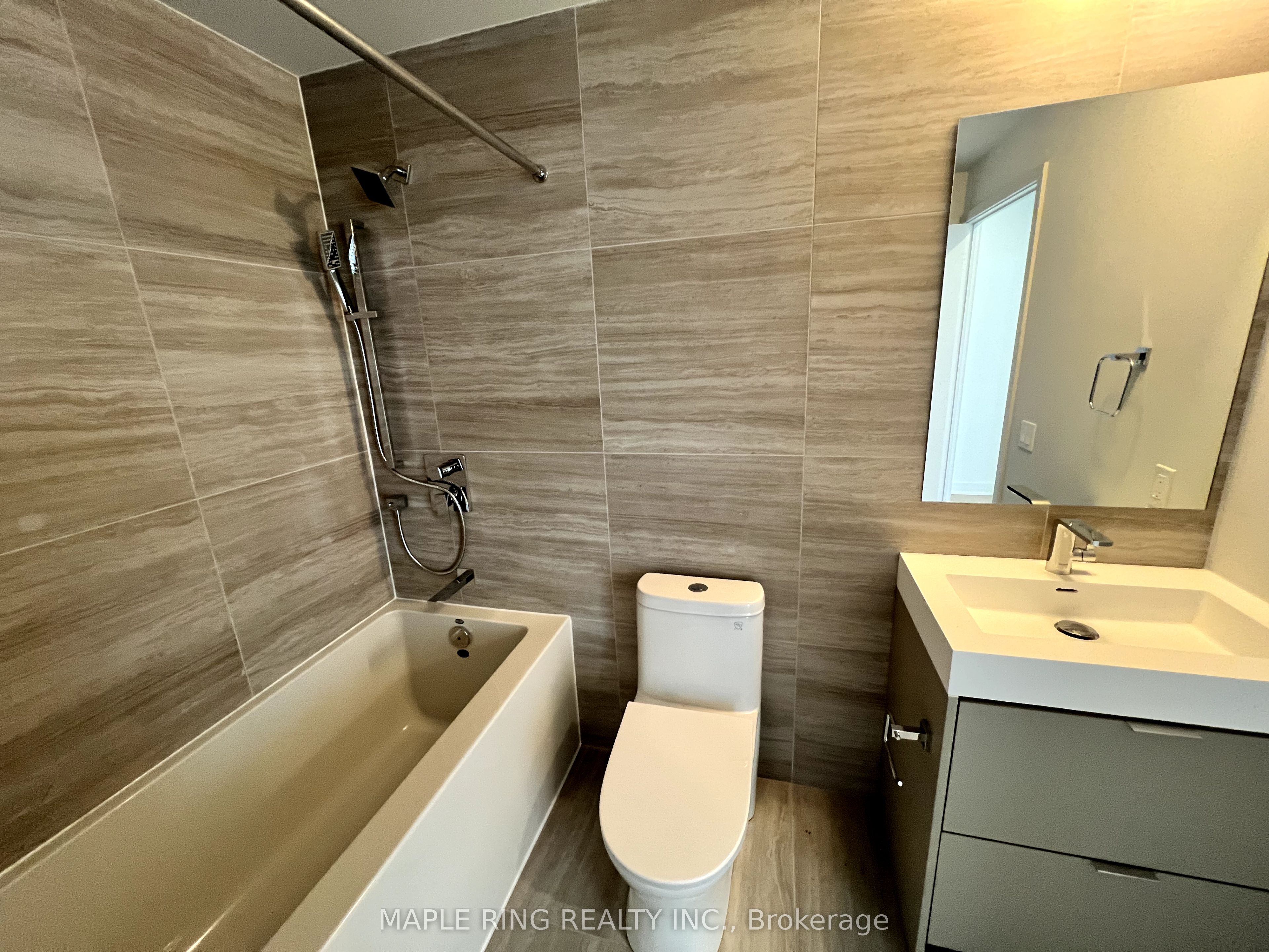 MLS #N12406409 image #10