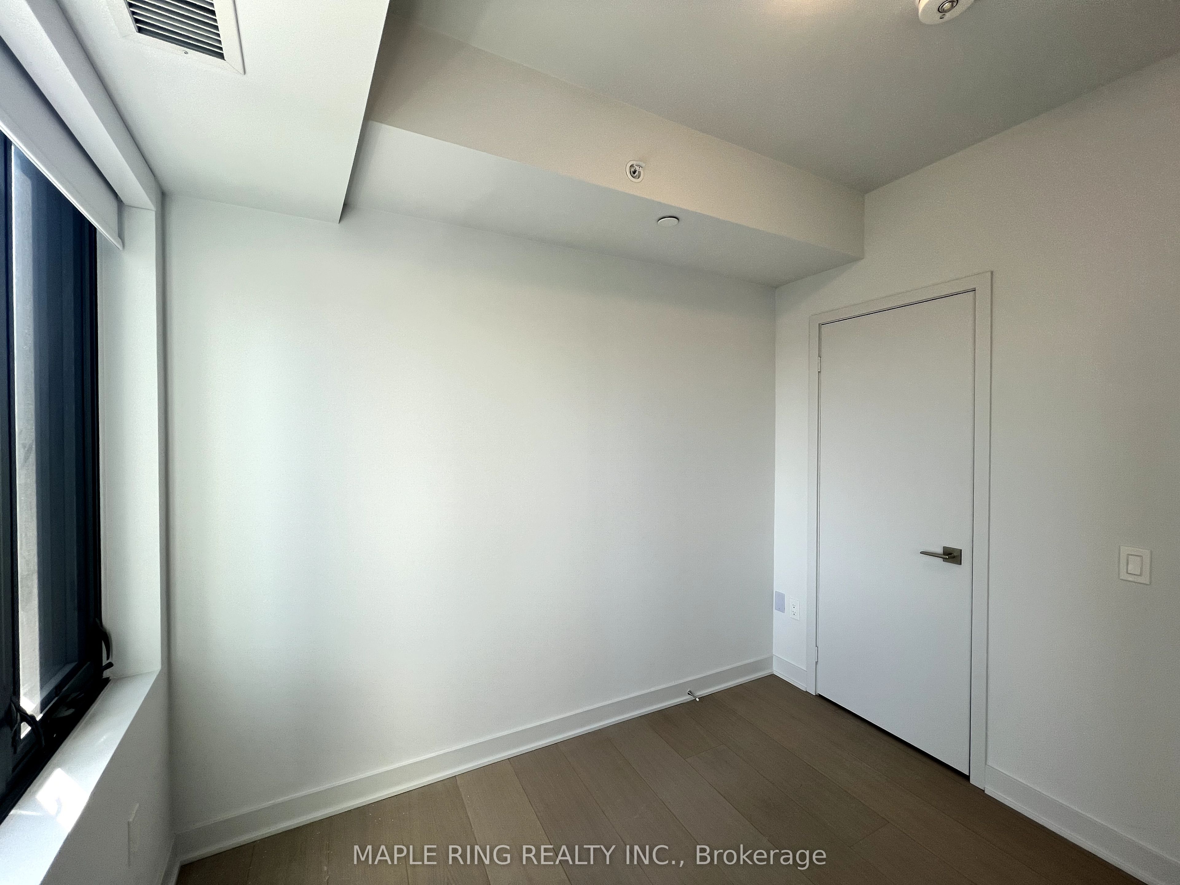 MLS #N12406409 image #7