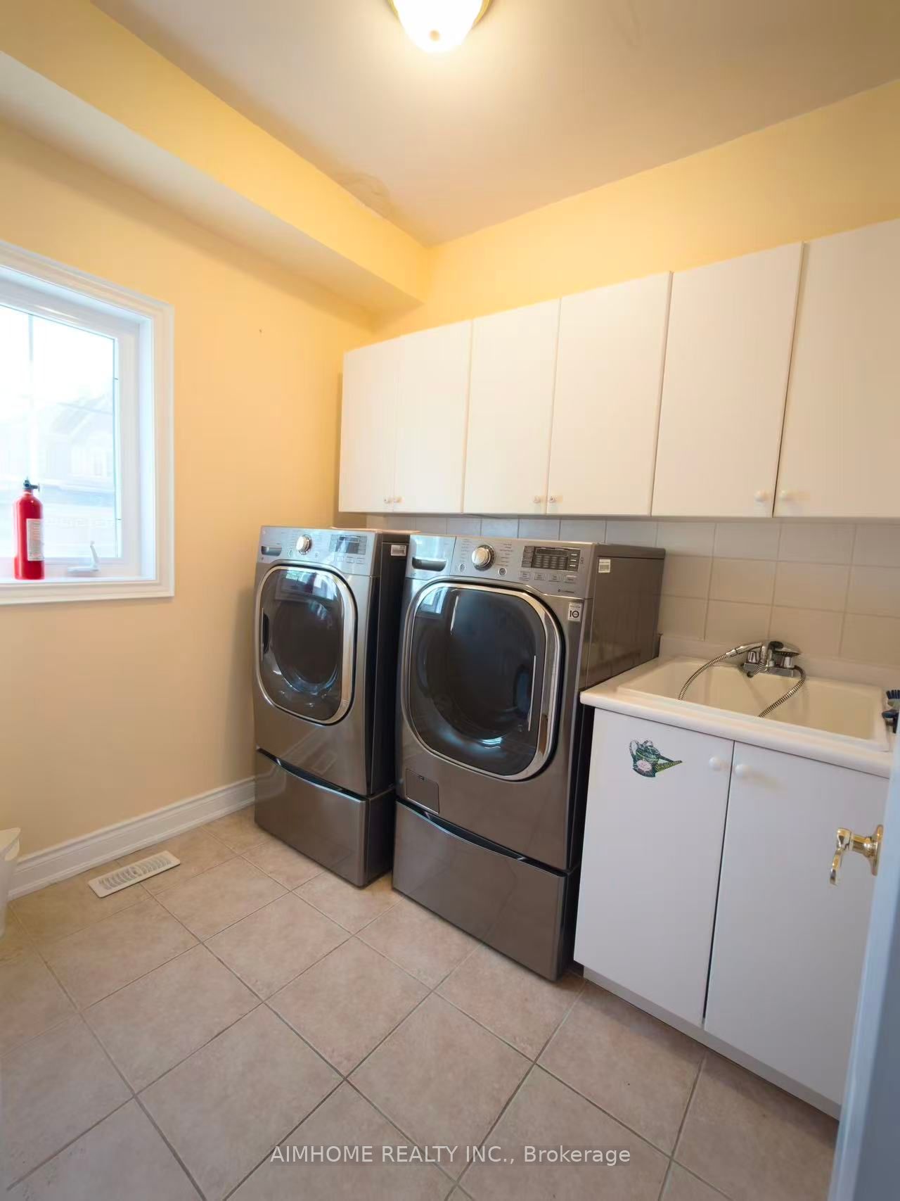 MLS #N12407146 image #17