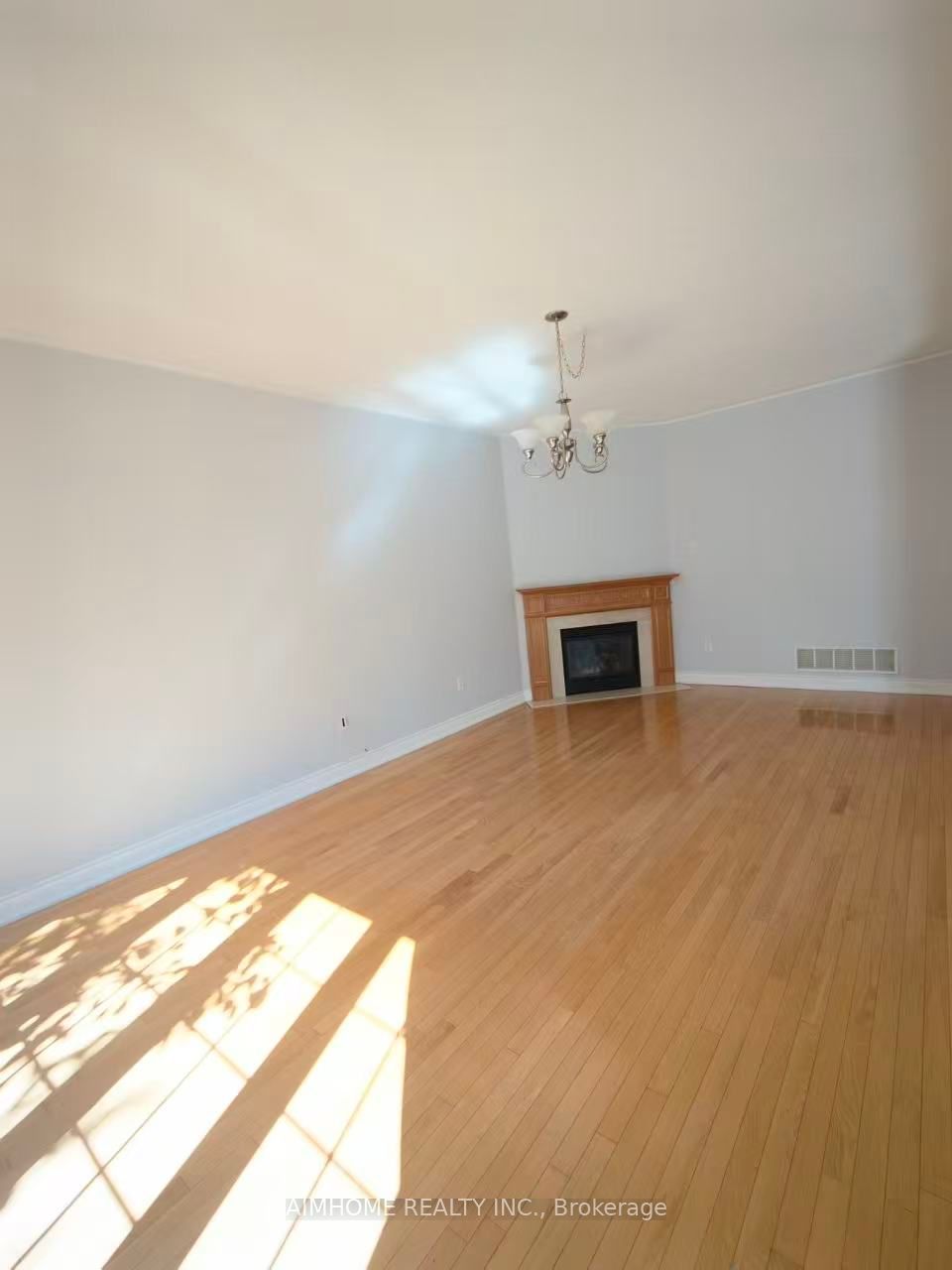 MLS #N12407146 image #4