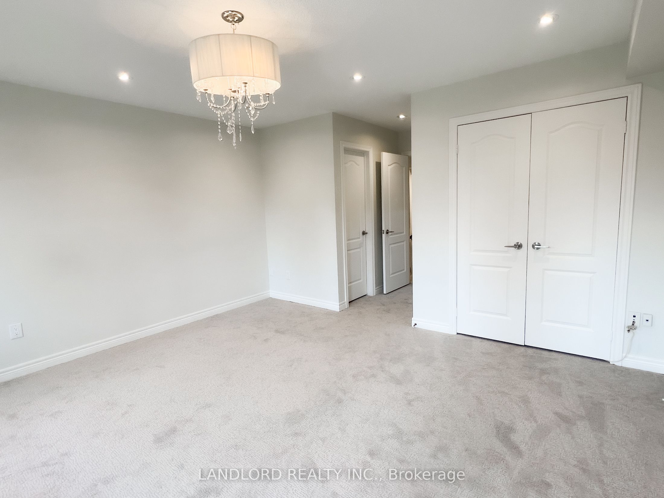 MLS #N12407456 image #17