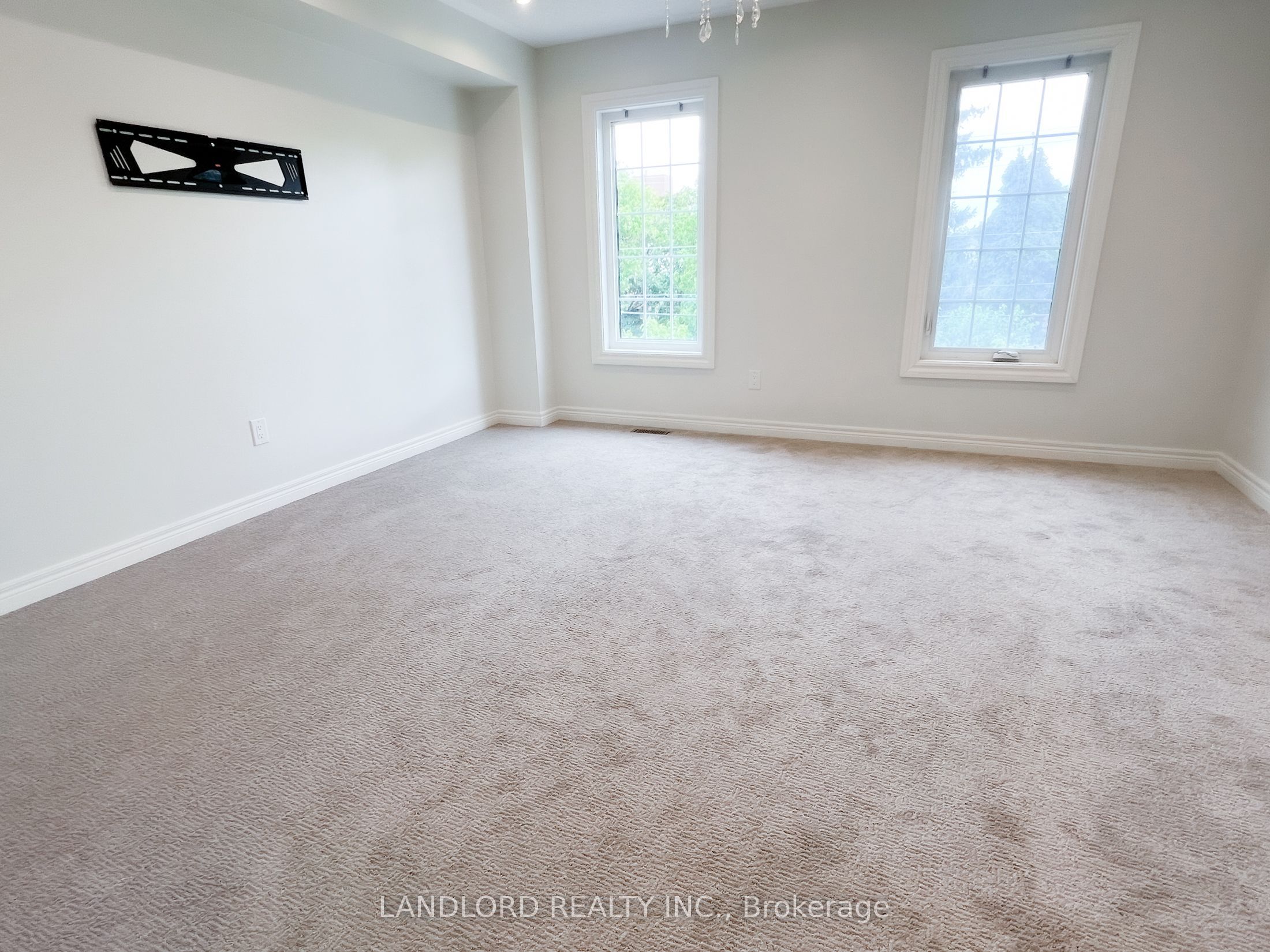 MLS #N12407456 image #18