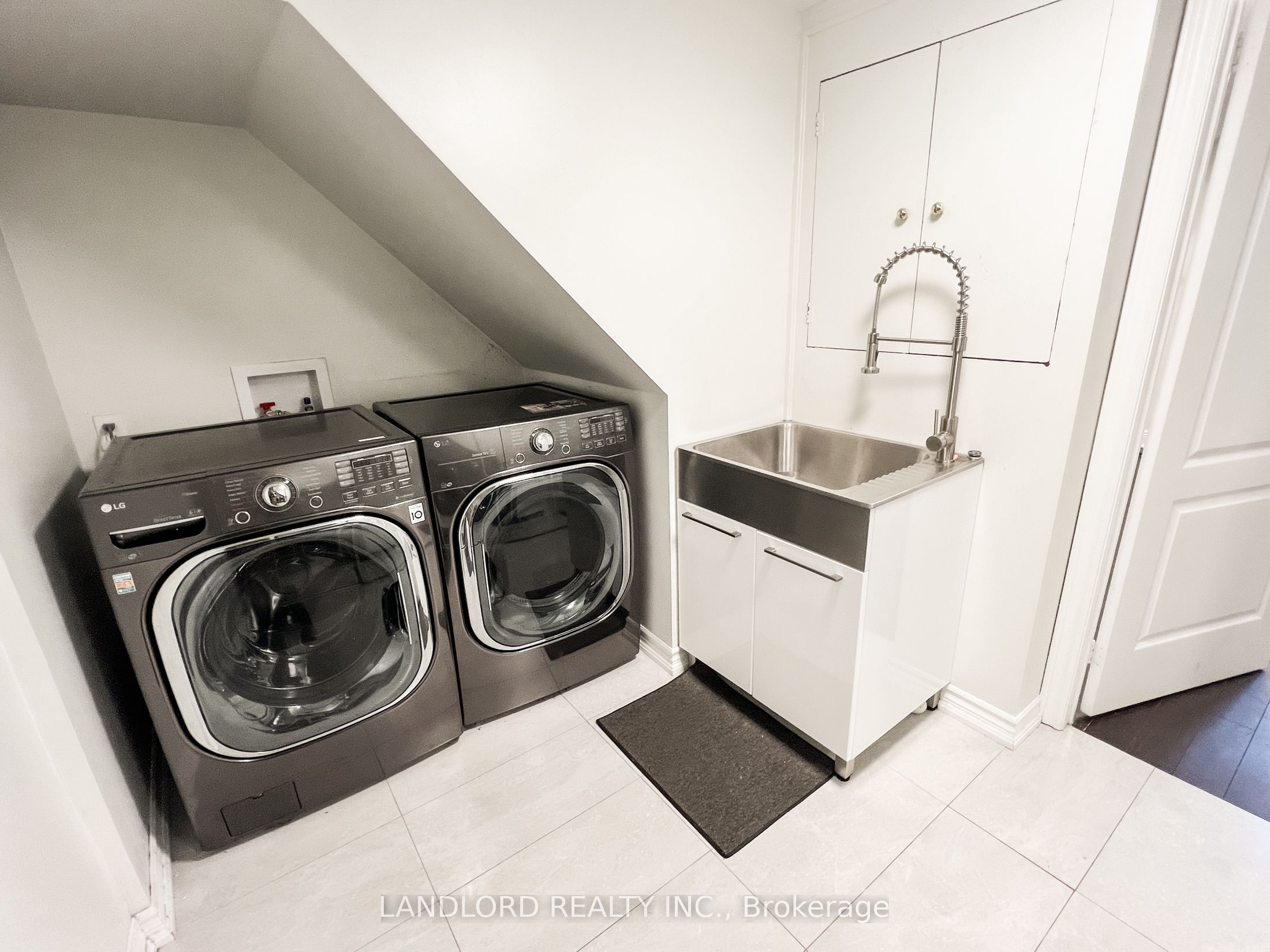 MLS #N12407456 image #24