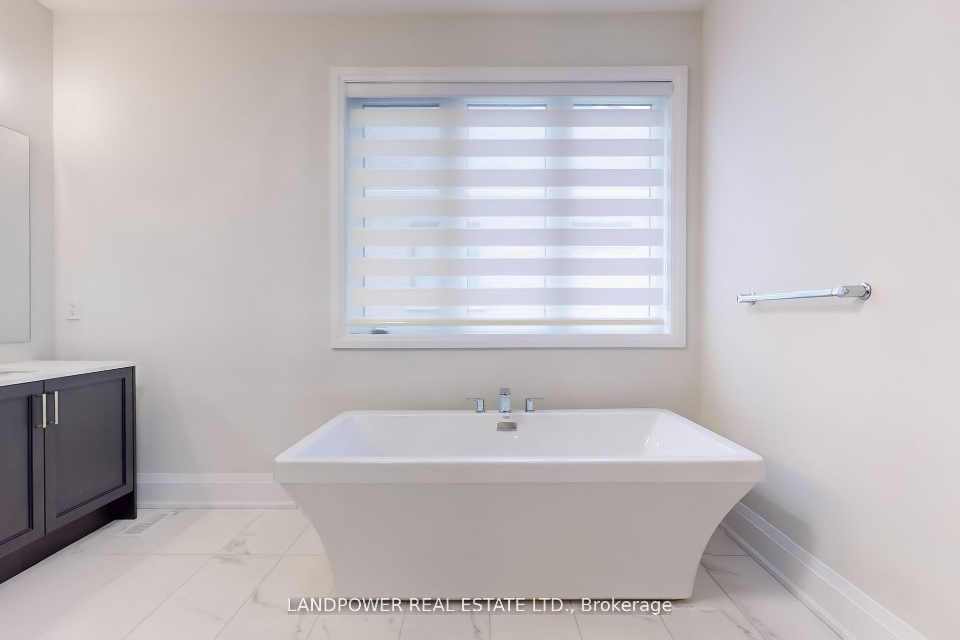 MLS #N12411916 image #19