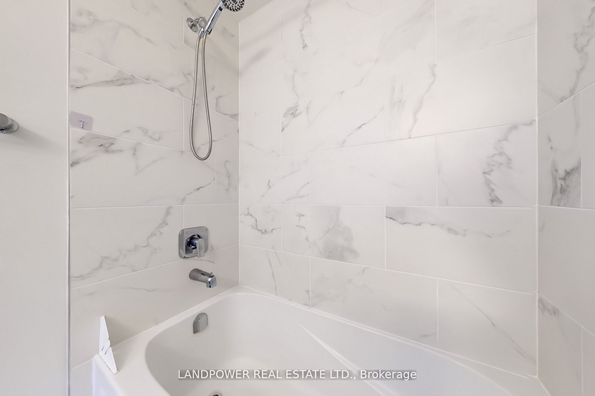 MLS #N12411916 image #25