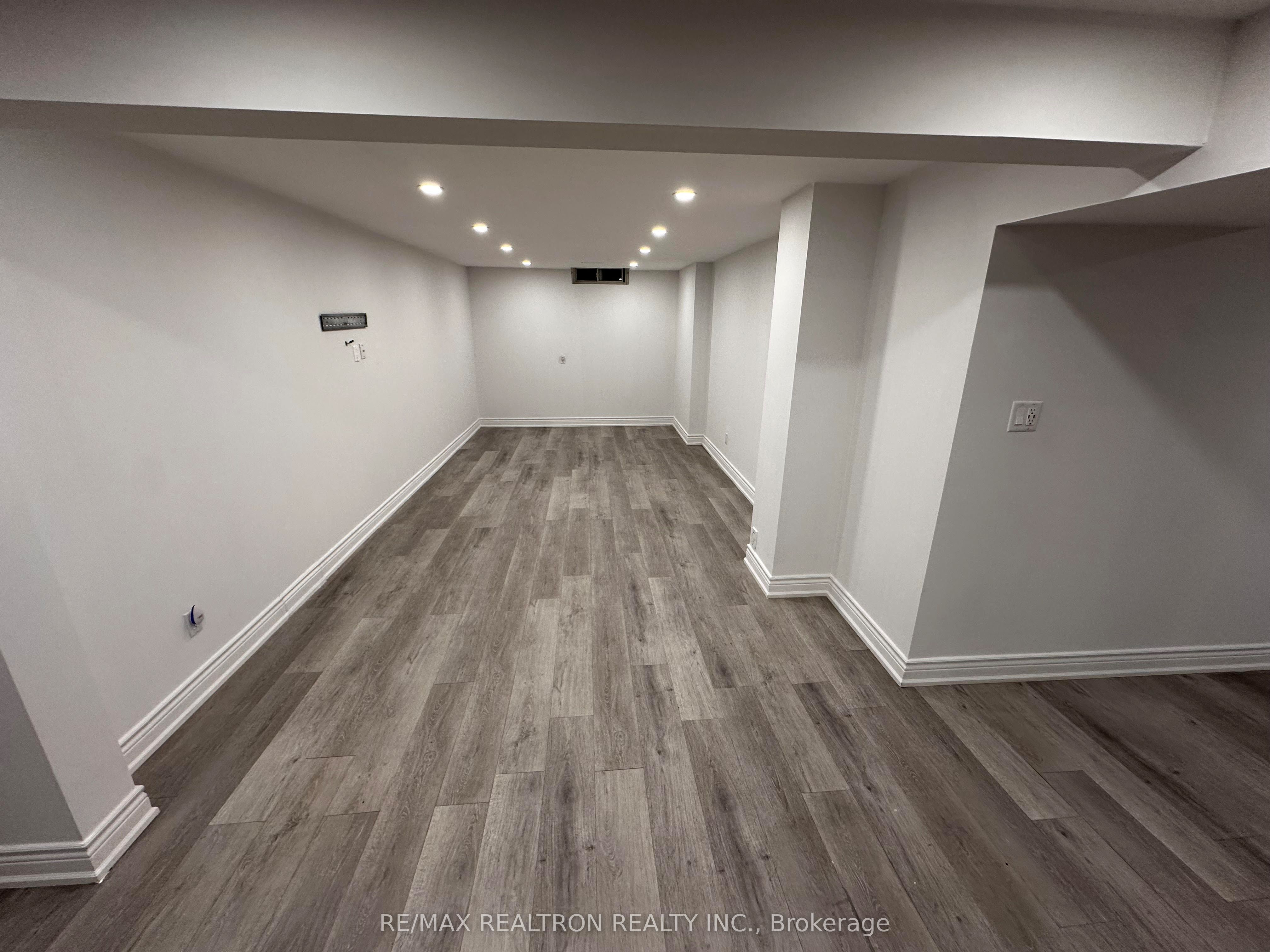 MLS #N12412933 image #10