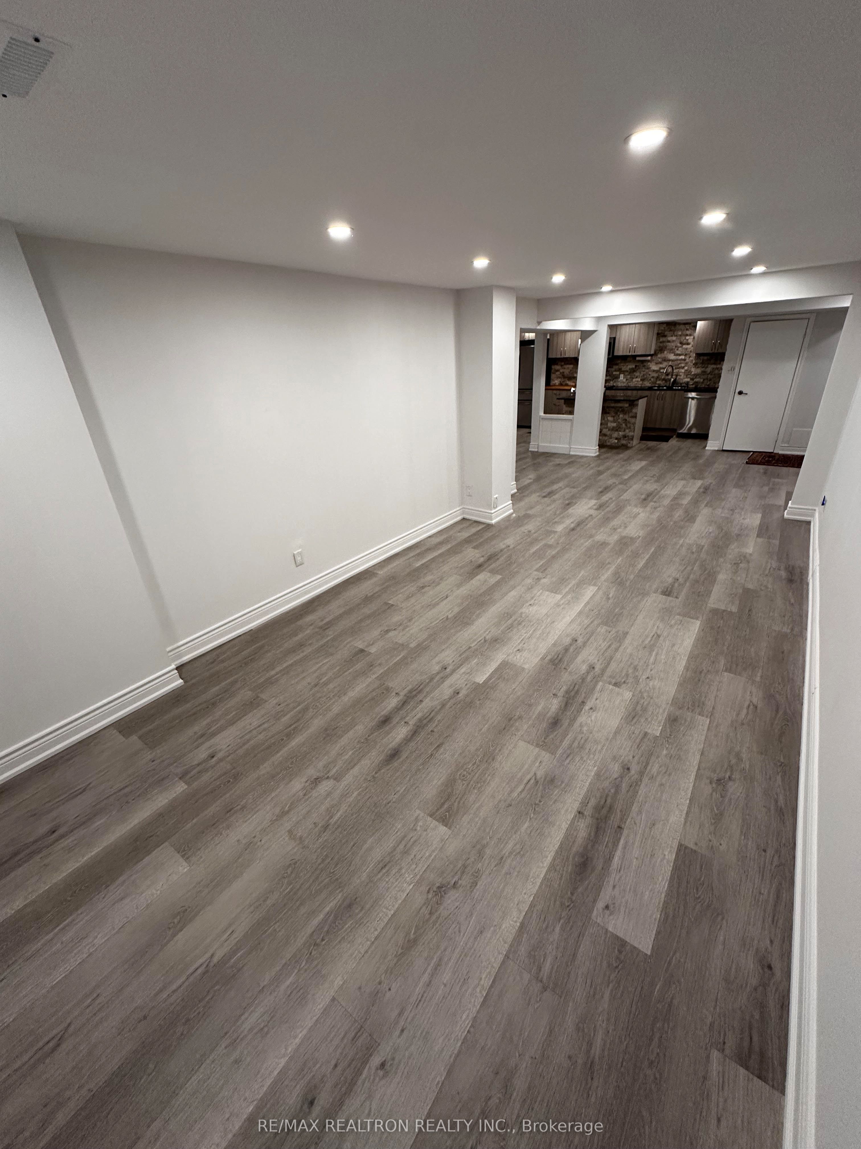 MLS #N12412933 image #11