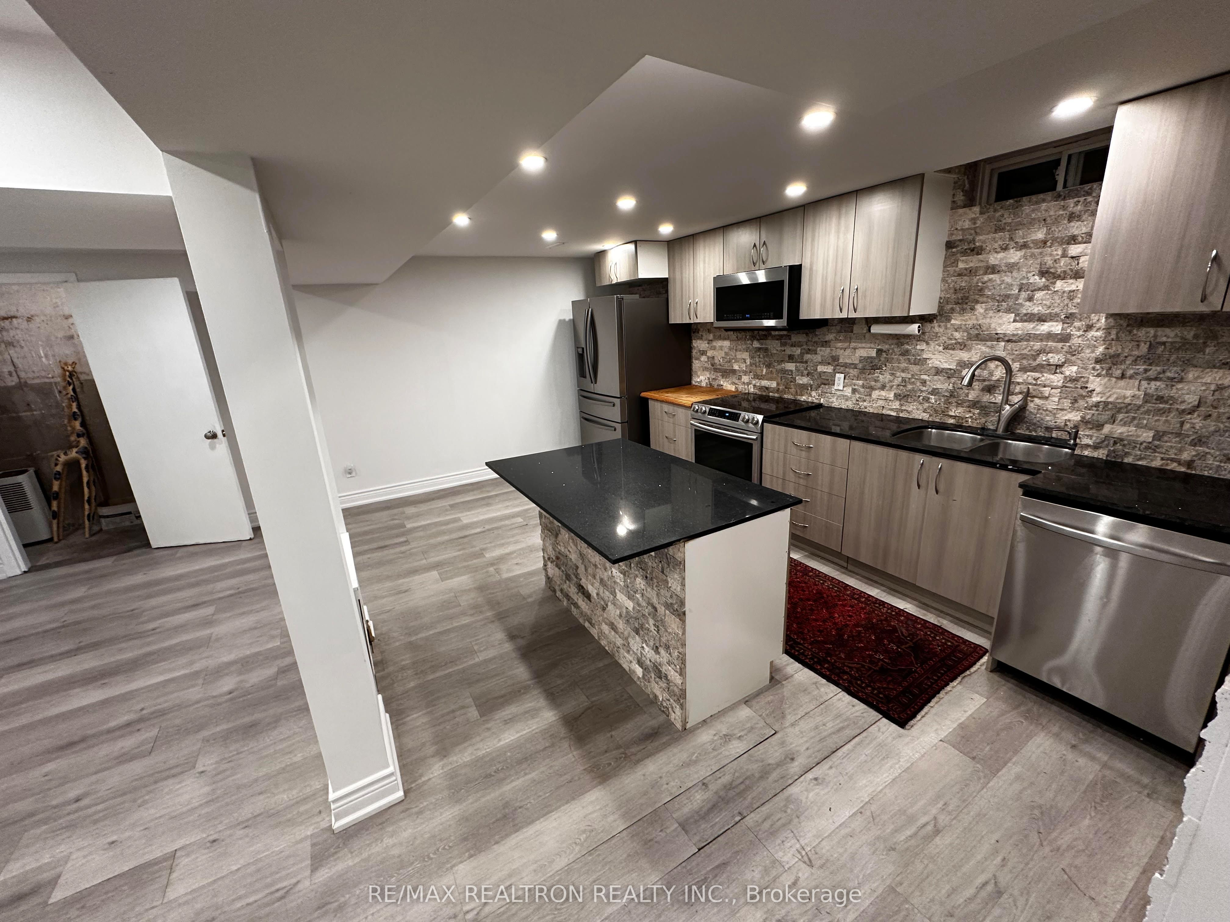 MLS #N12412933 image #3