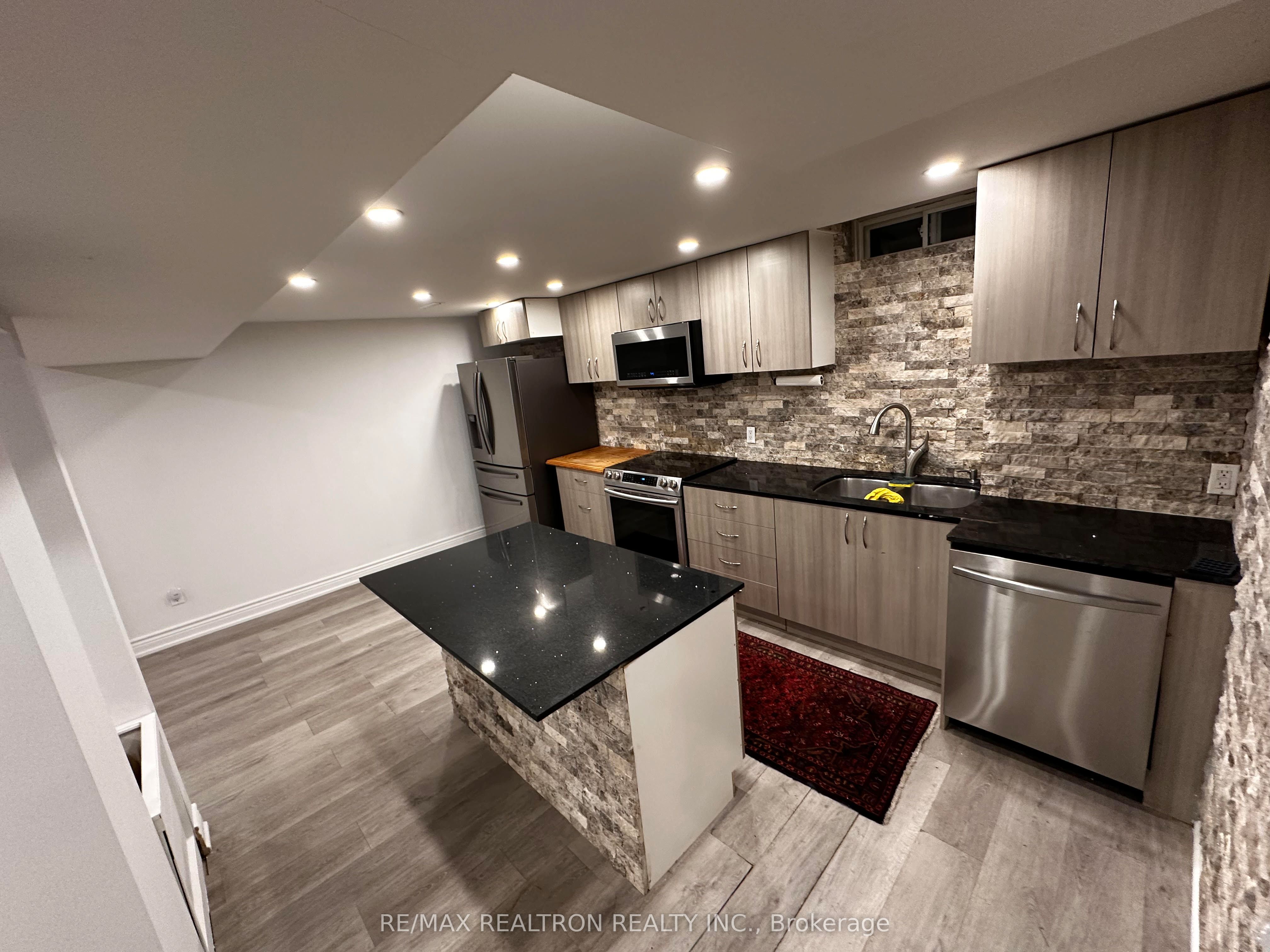 MLS #N12412933 image #4