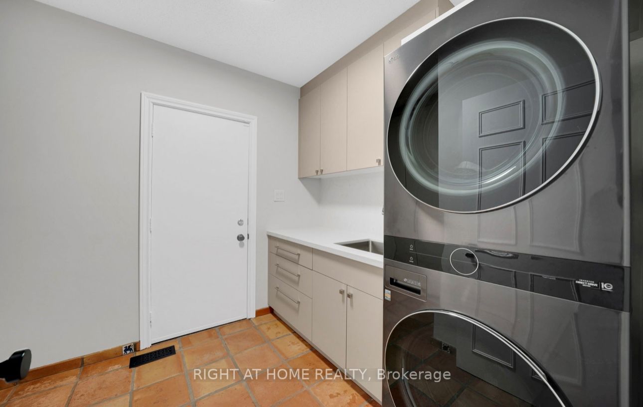 MLS #N12417189 image #12