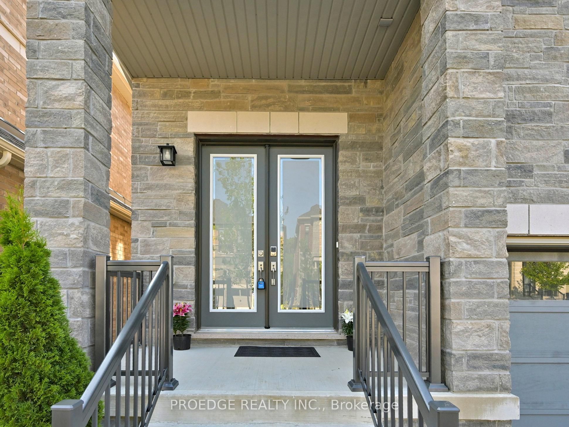 MLS #N12424353 image #1