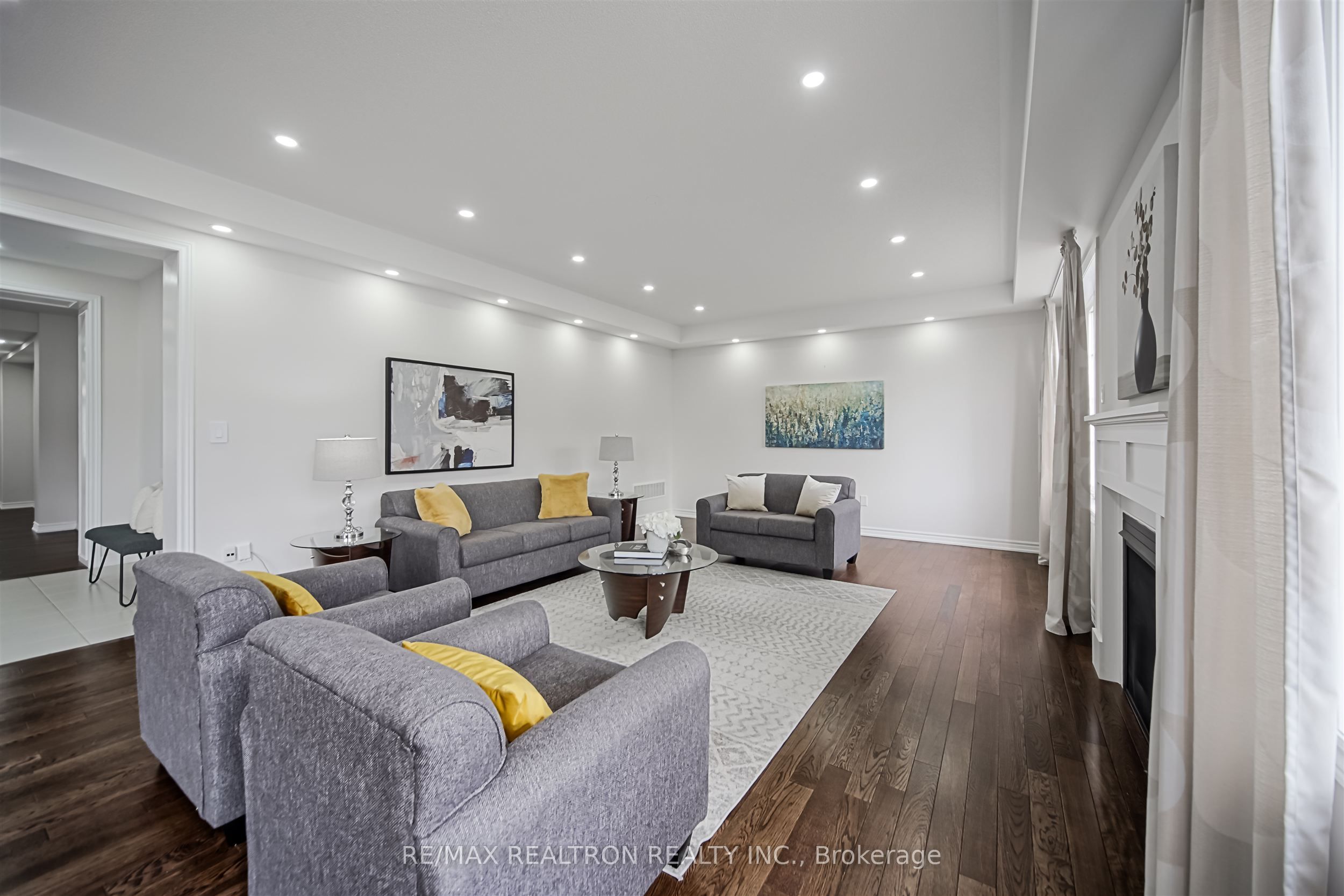 MLS #N12428313 image #13