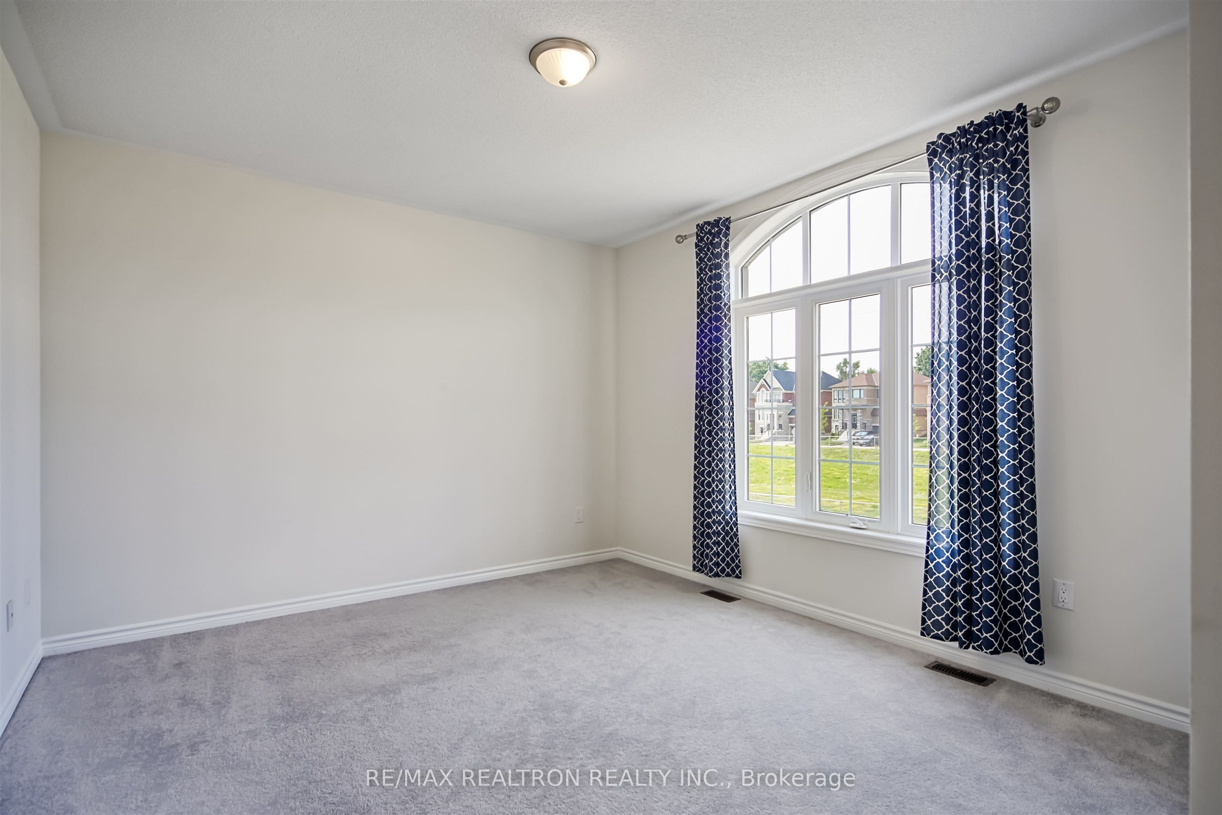 MLS #N12428313 image #25