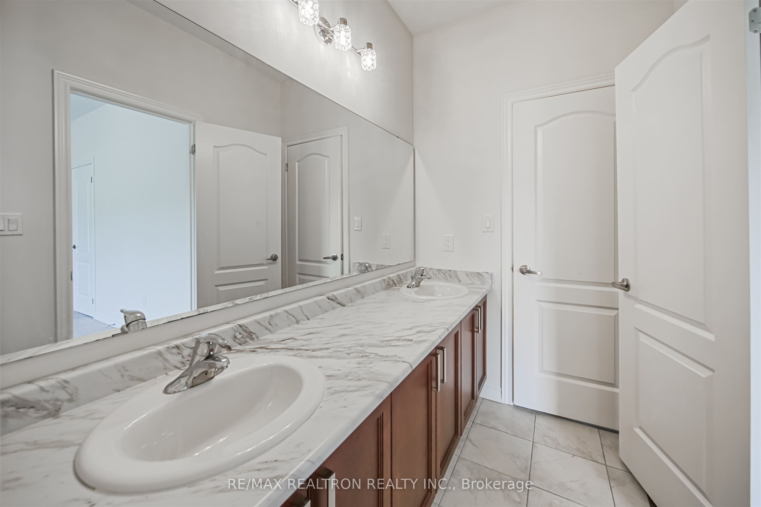 MLS #N12428313 image #30