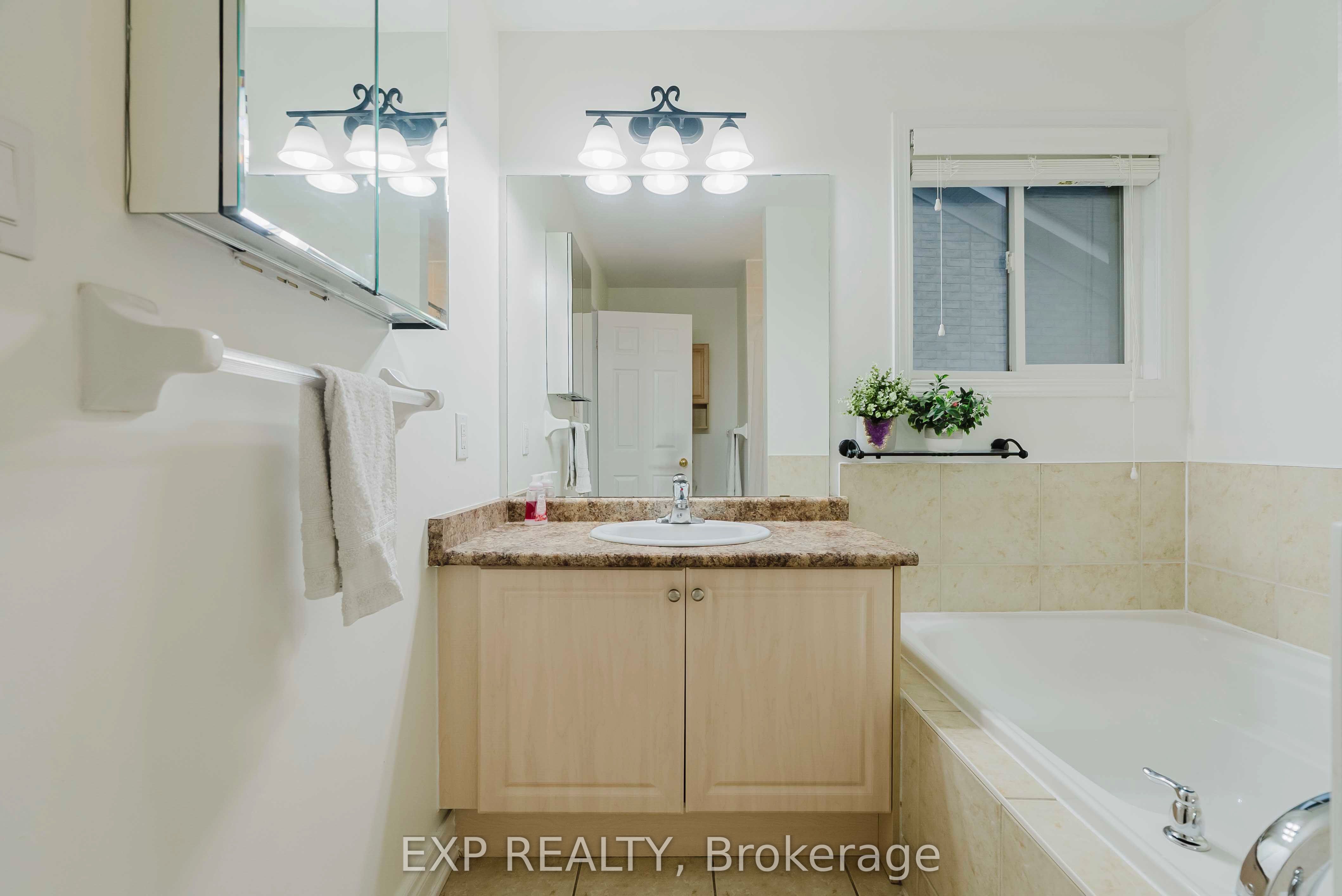 MLS #N12428587 image #33