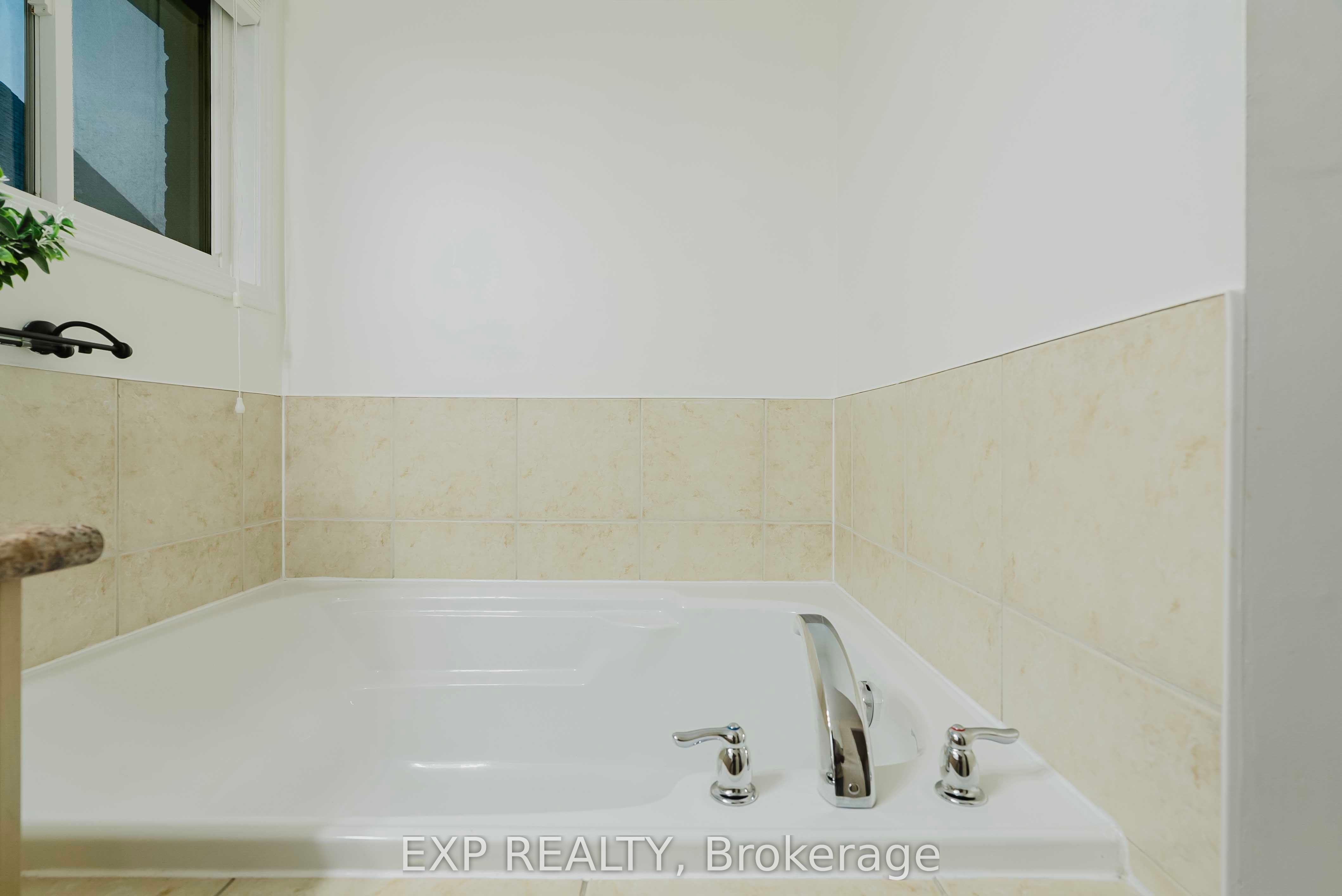 MLS #N12428587 image #34