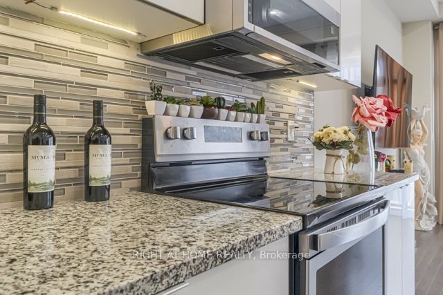 MLS #N12428723 image #9