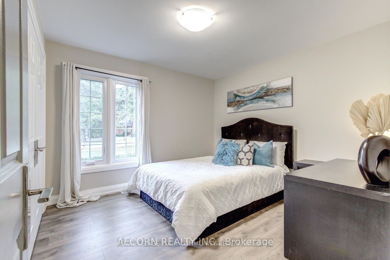 MLS #N12429503 image #19