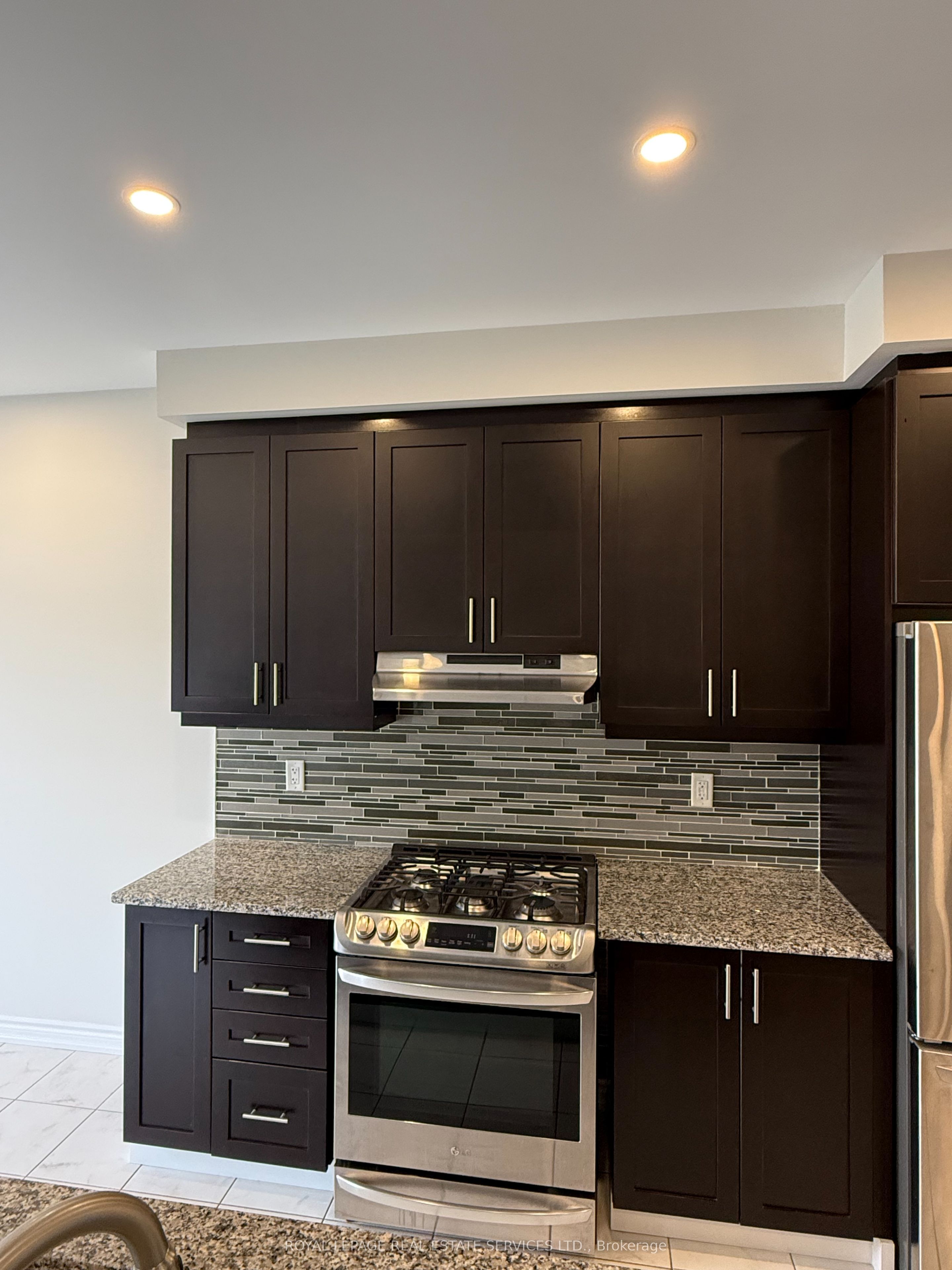 MLS #N12429600 image #12