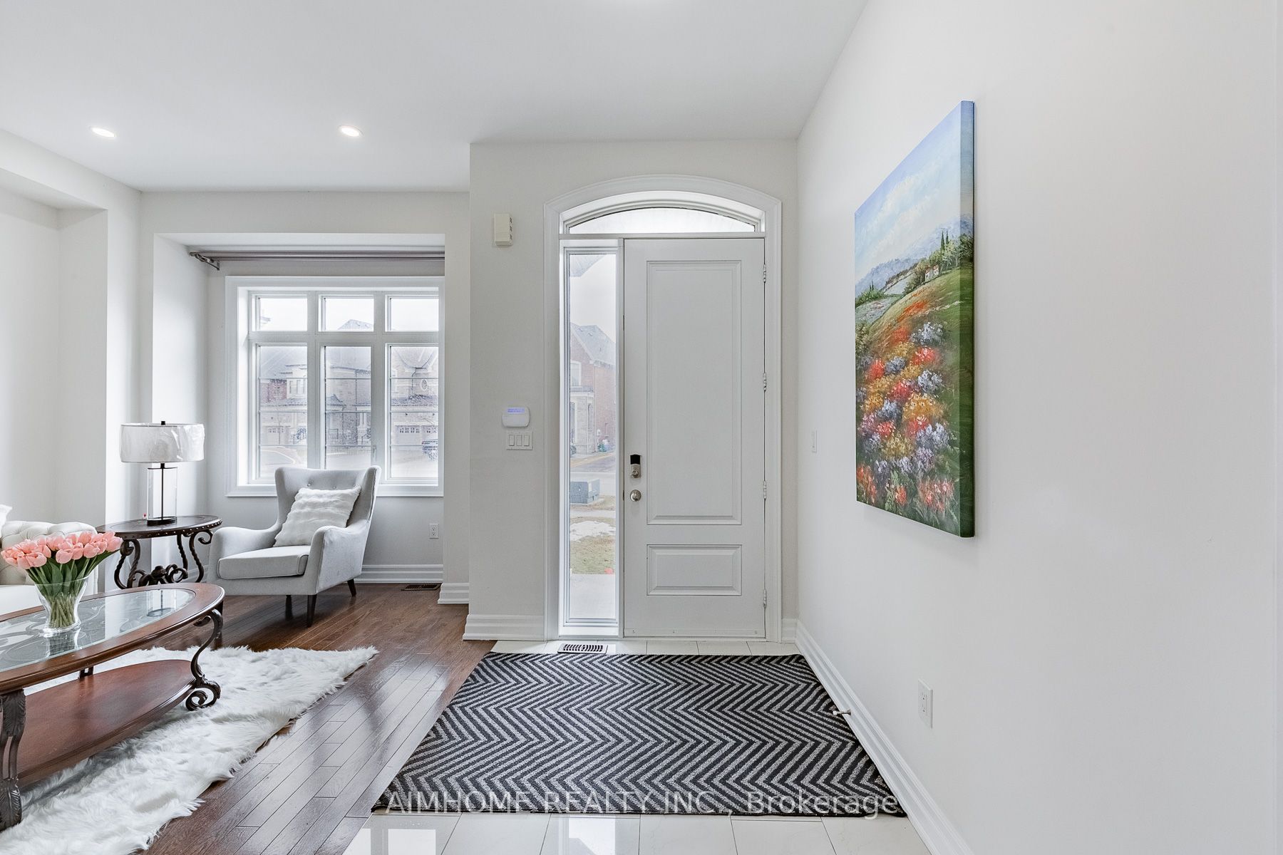 MLS #N12430694 image #1