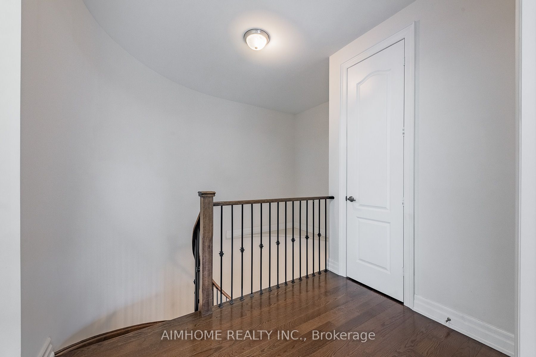 MLS #N12430694 image #10