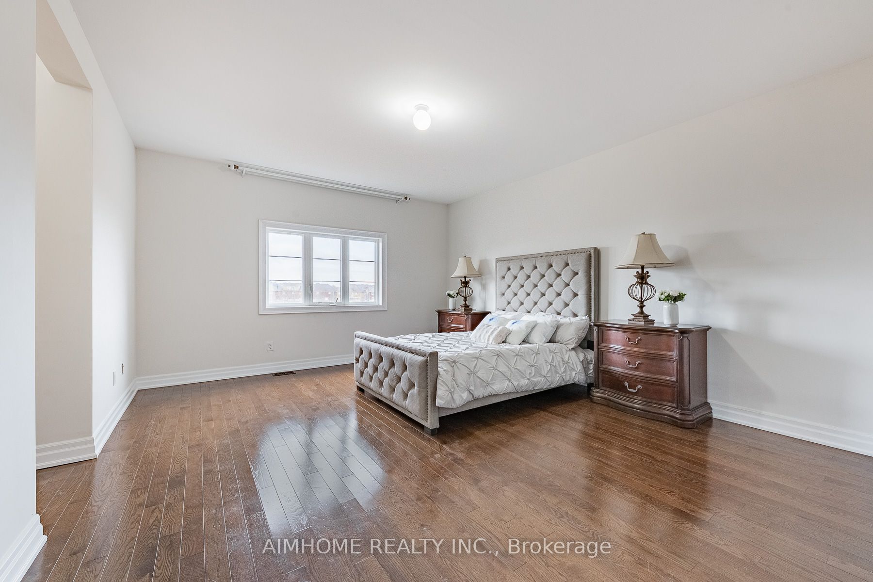 MLS #N12430694 image #12