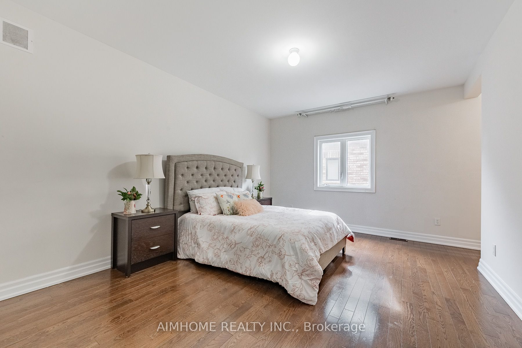 MLS #N12430694 image #18