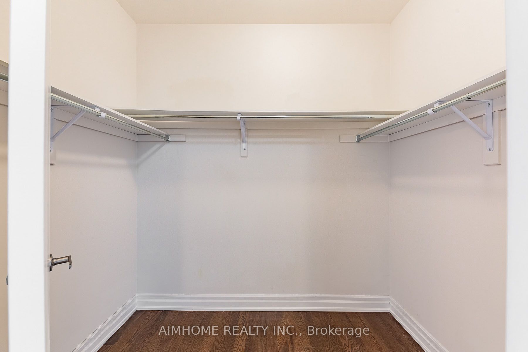 MLS #N12430694 image #19