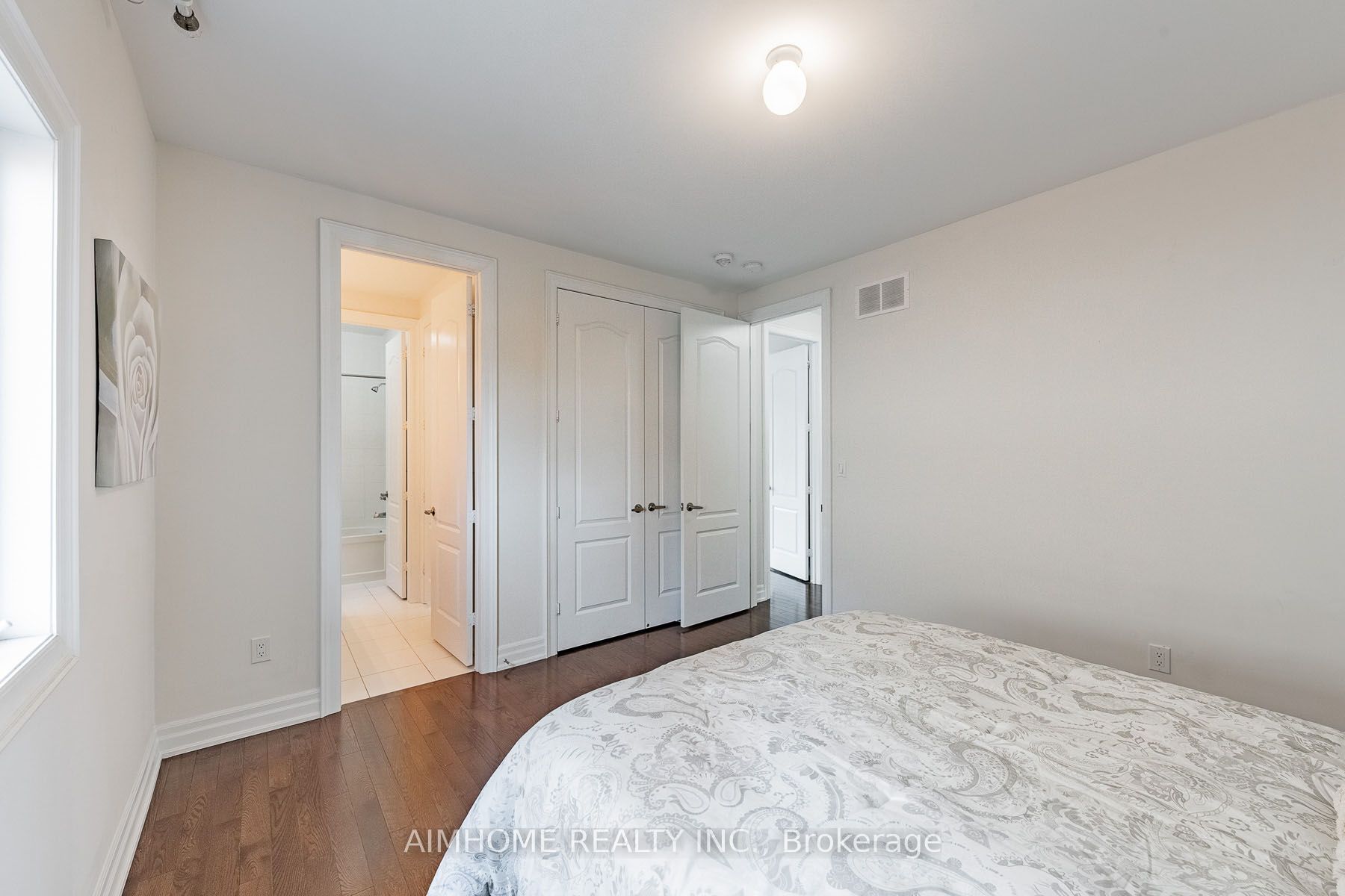 MLS #N12430694 image #23