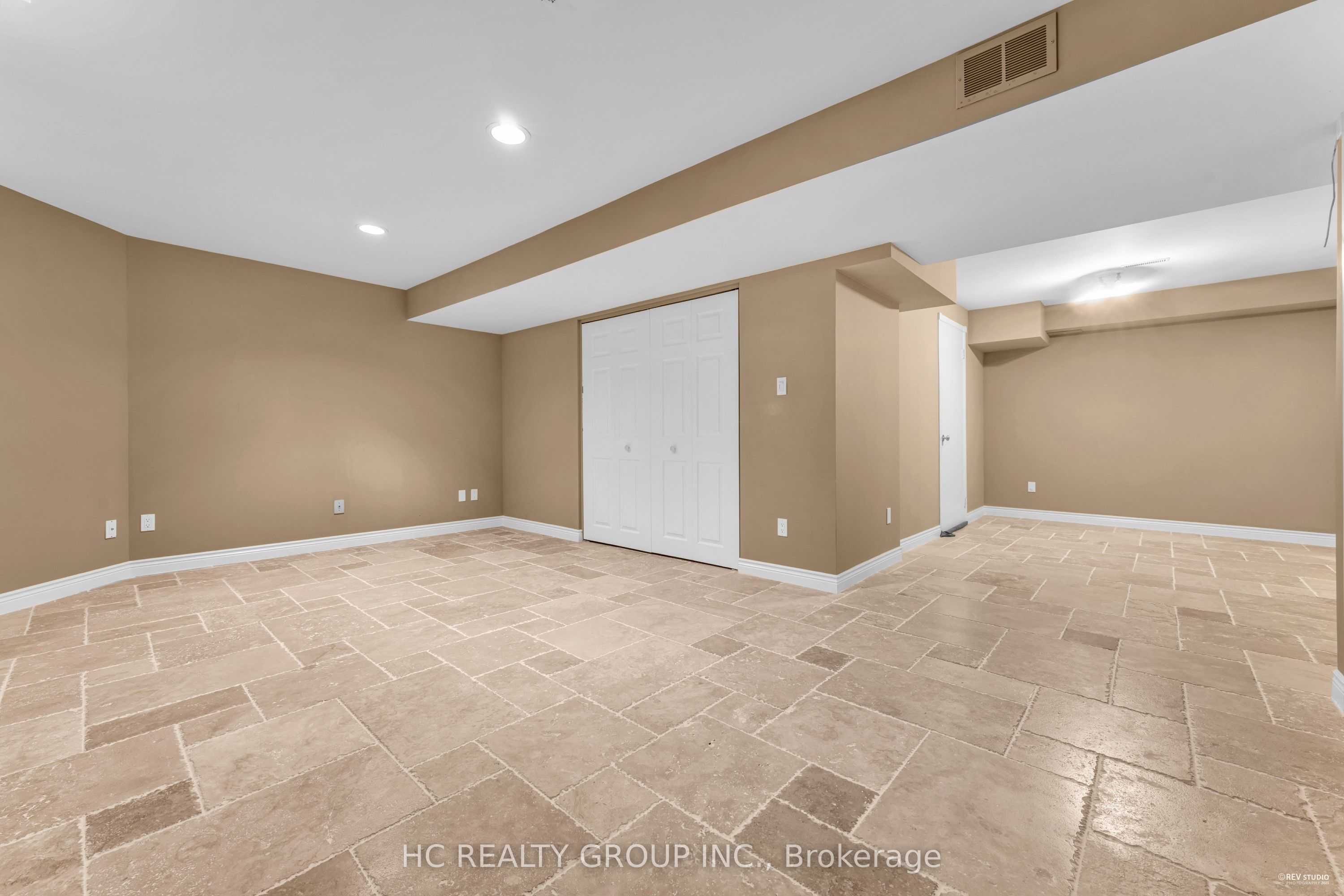 MLS #N12430895 image #26