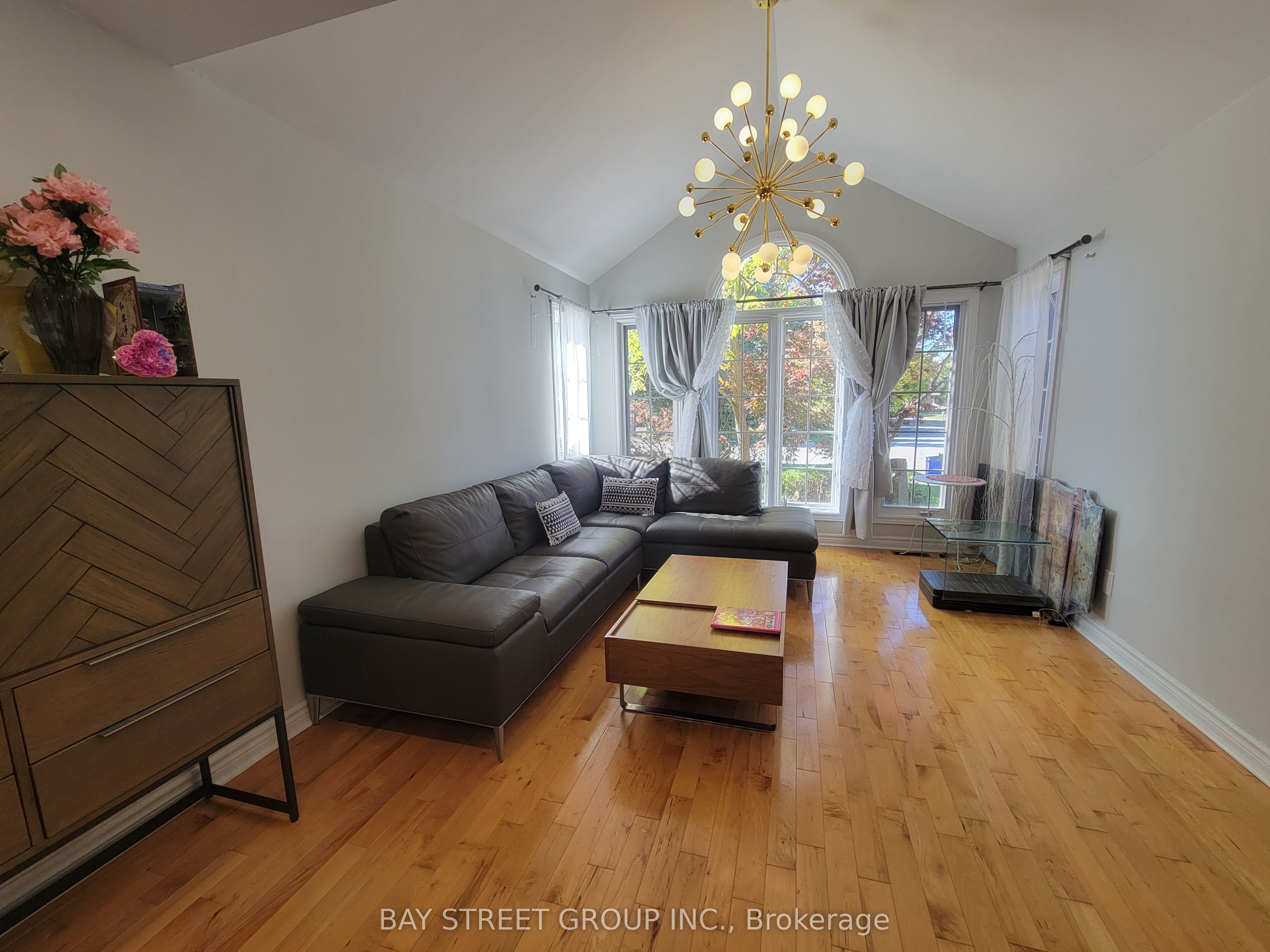 MLS #N12438393 image #1