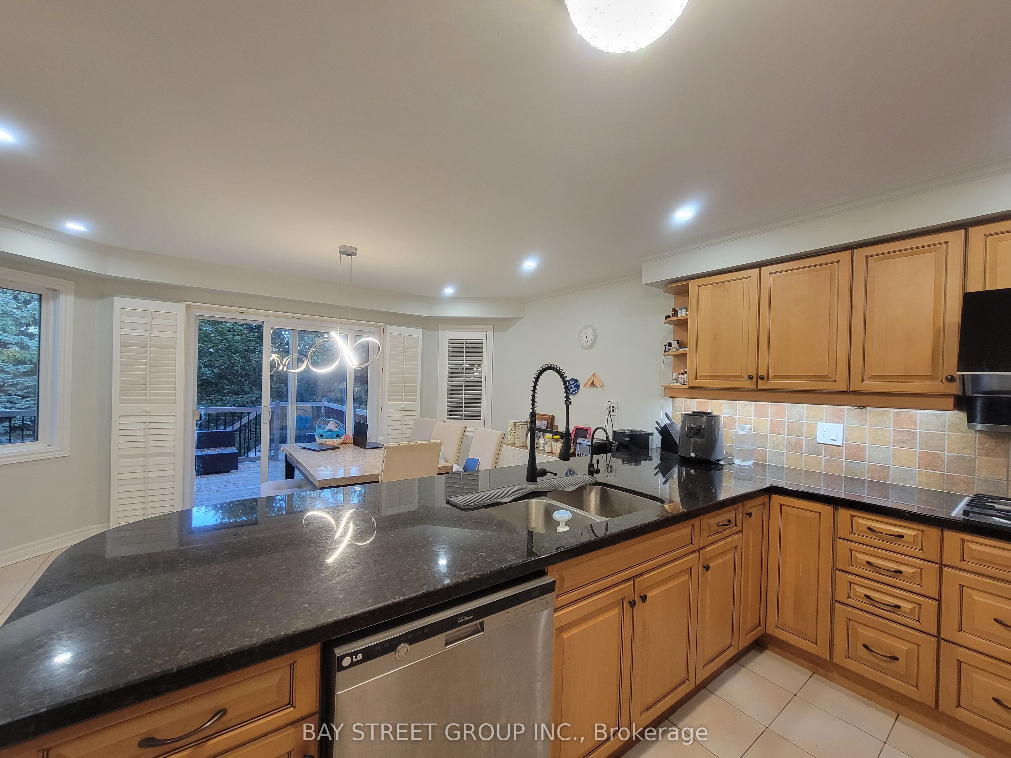 MLS #N12438393 image #19