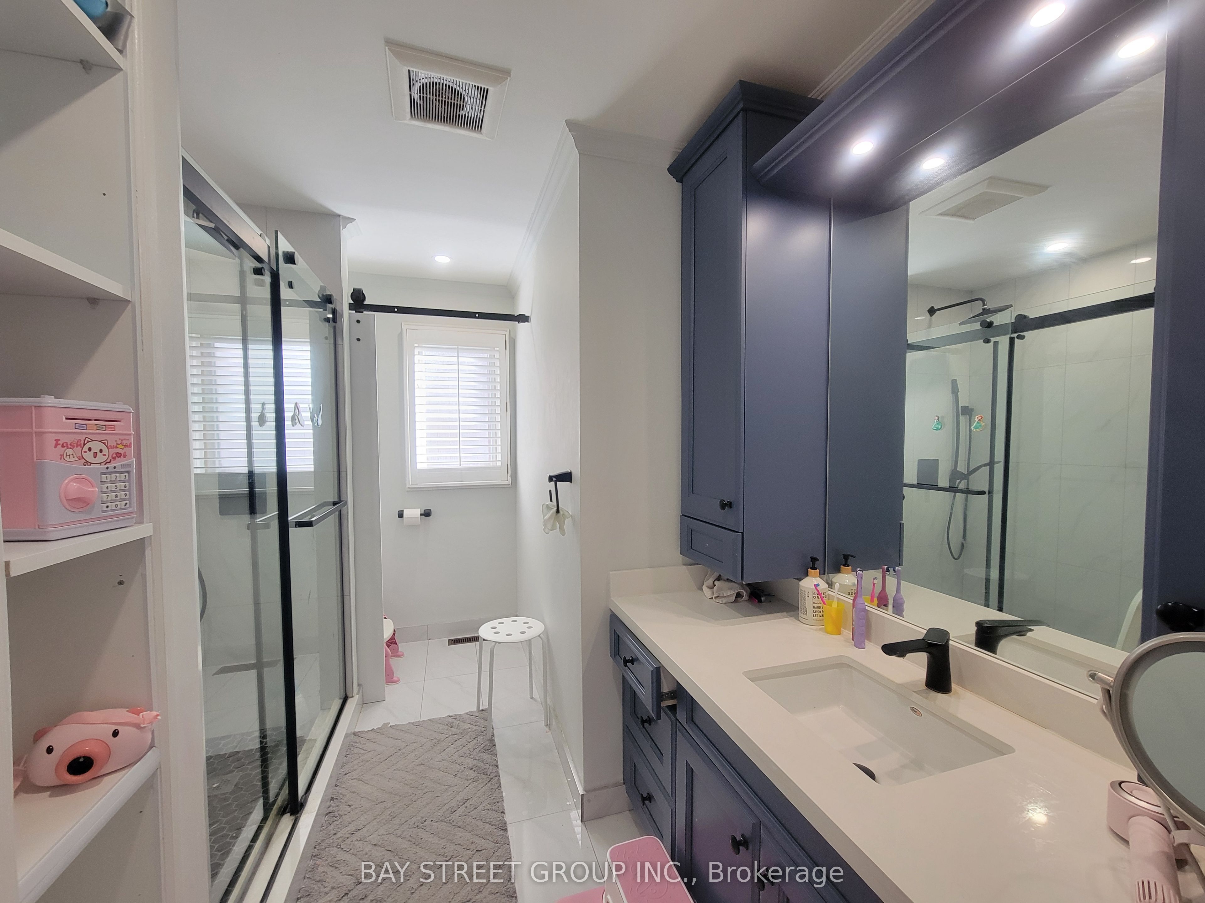 MLS #N12438393 image #25