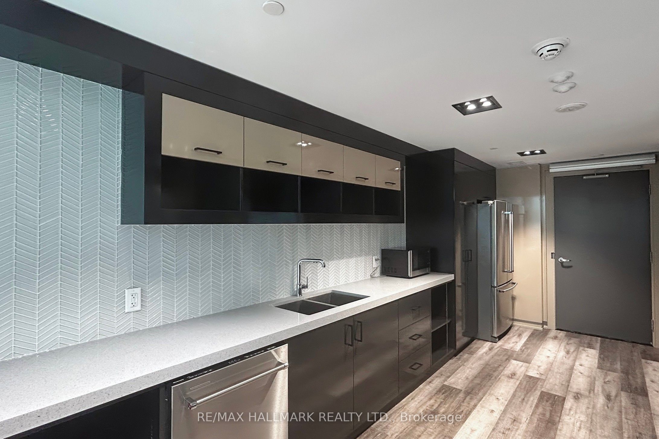 MLS #N12440887 image #43